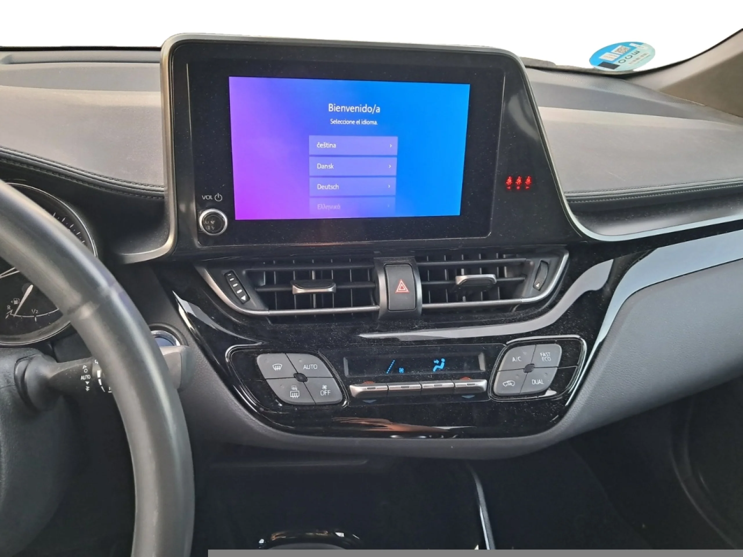TOYOTA C HR 1.8 125H ADVANCE - Foto 11