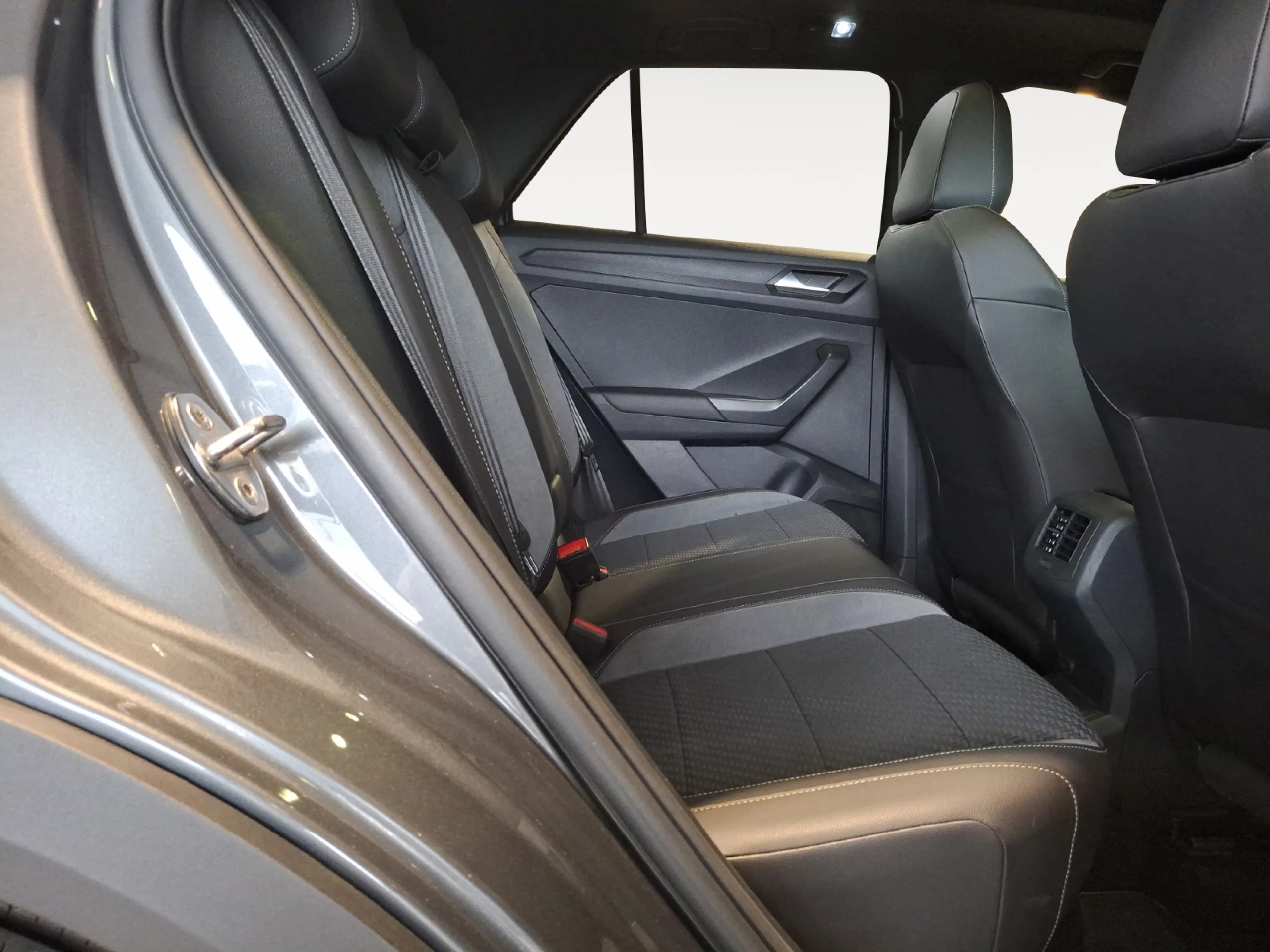 VOLKSWAGEN T ROC R 2.0 TSI 221KW (300CV) 4MOTION DSG - Foto 6