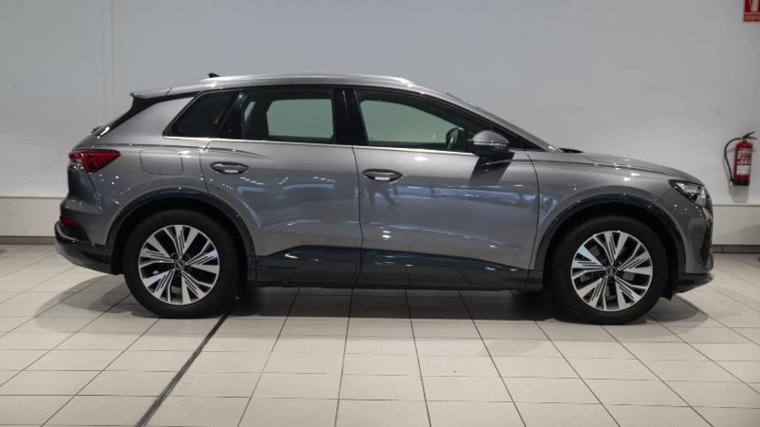 AUDI Q4 E TRON LAUNCH EDITION 40 E TRON 150 KW - Foto 3