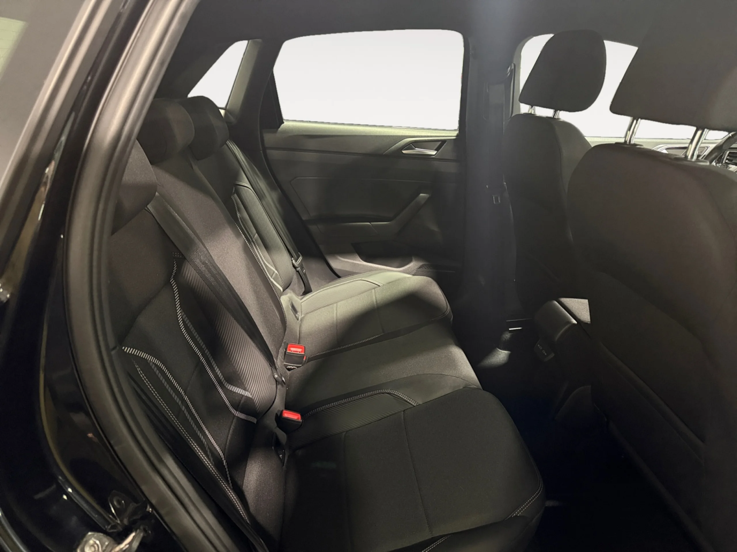 VOLKSWAGEN POLO R LINE 1.0 TSI 70KW (95CV) - Foto 6