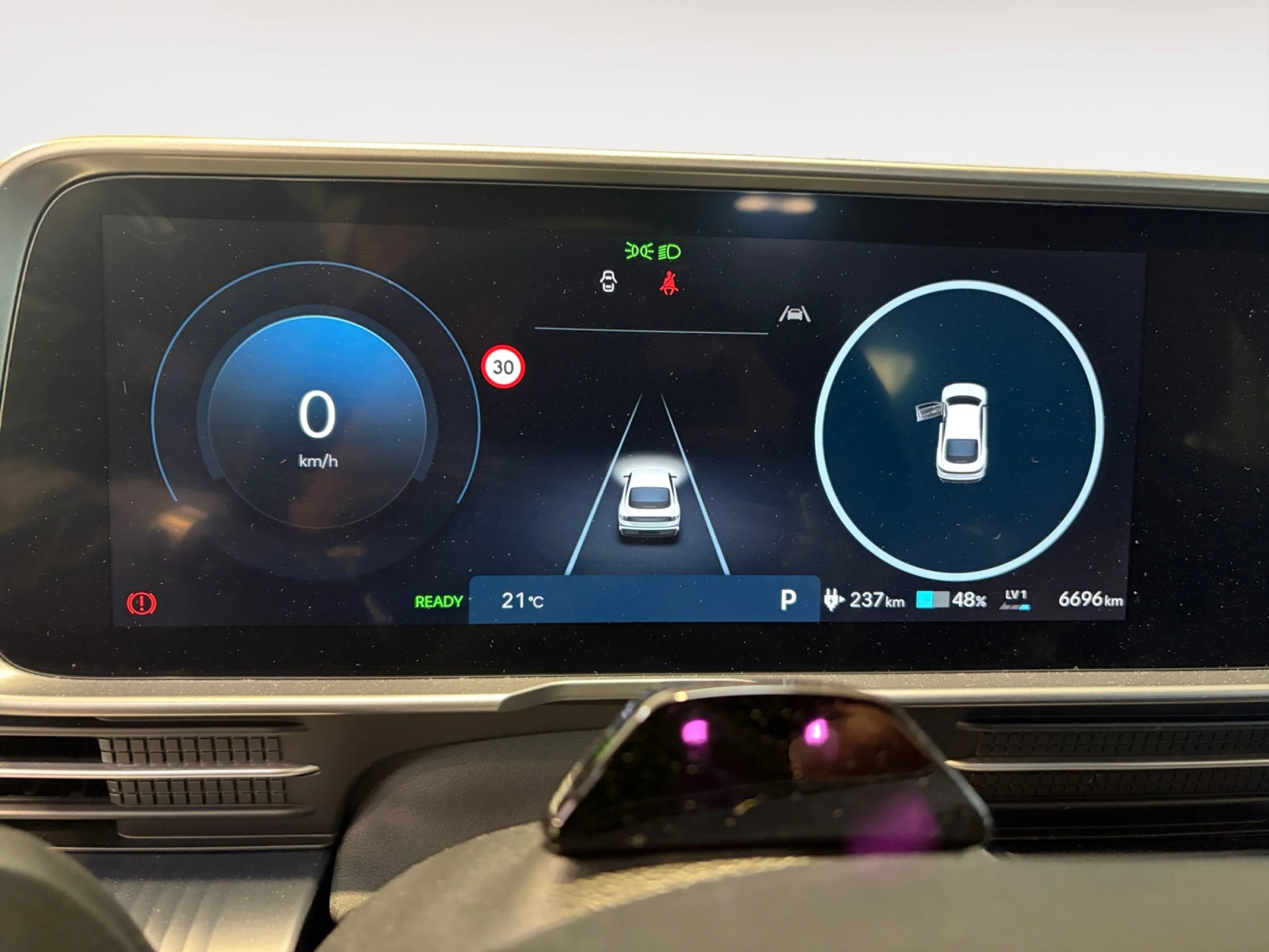 HYUNDAI Ioniq 6 168KW (228CV) 84KWH RWD STAR - Foto 7