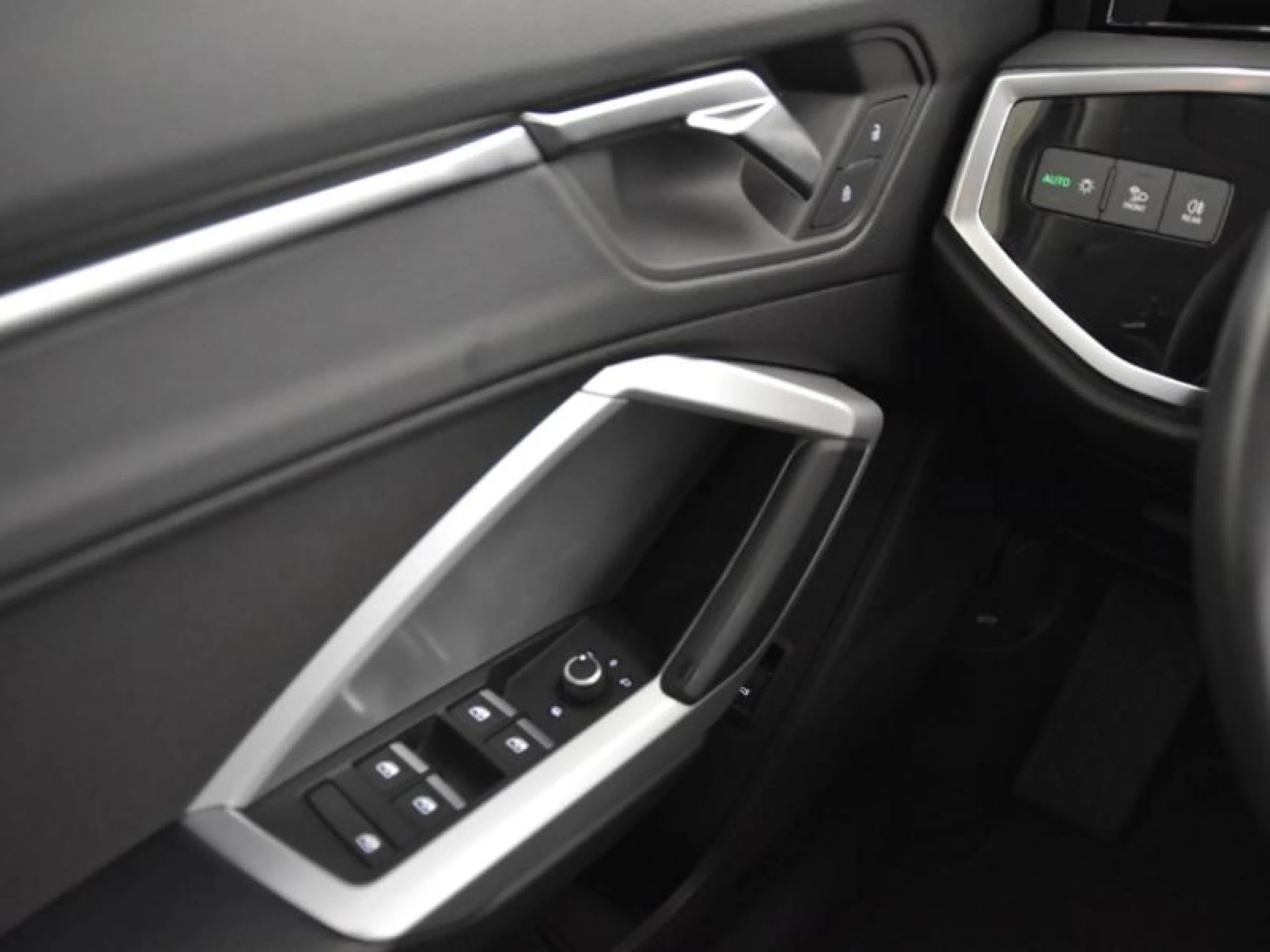 AUDI Q3 SPORTBACK ADVANCED 35 TDI 110KW (150CV) S TRONIC - Foto 17