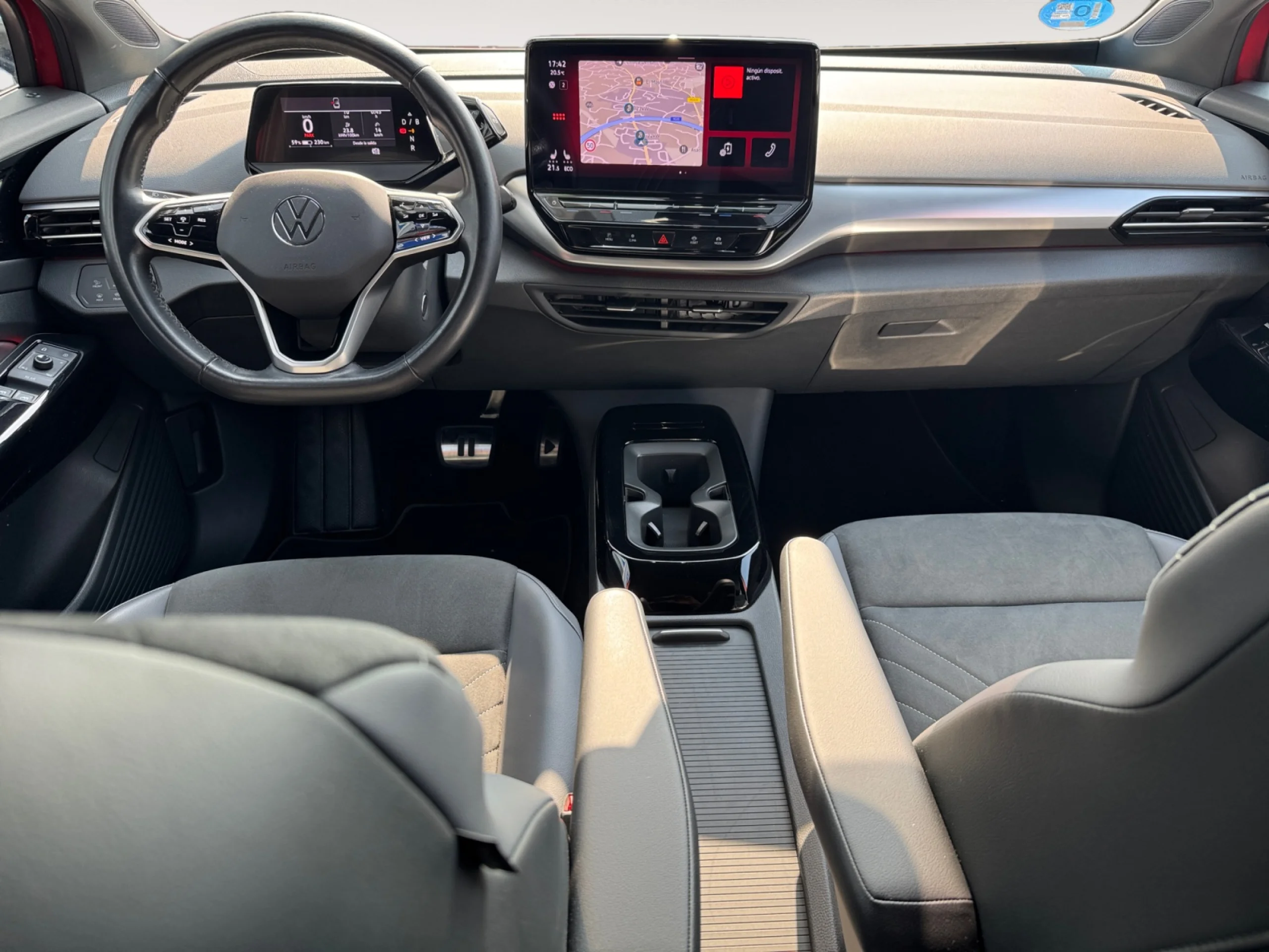 VOLKSWAGEN ID.5 PRO PERFORMANCE   150KW (204CV) - Foto 4
