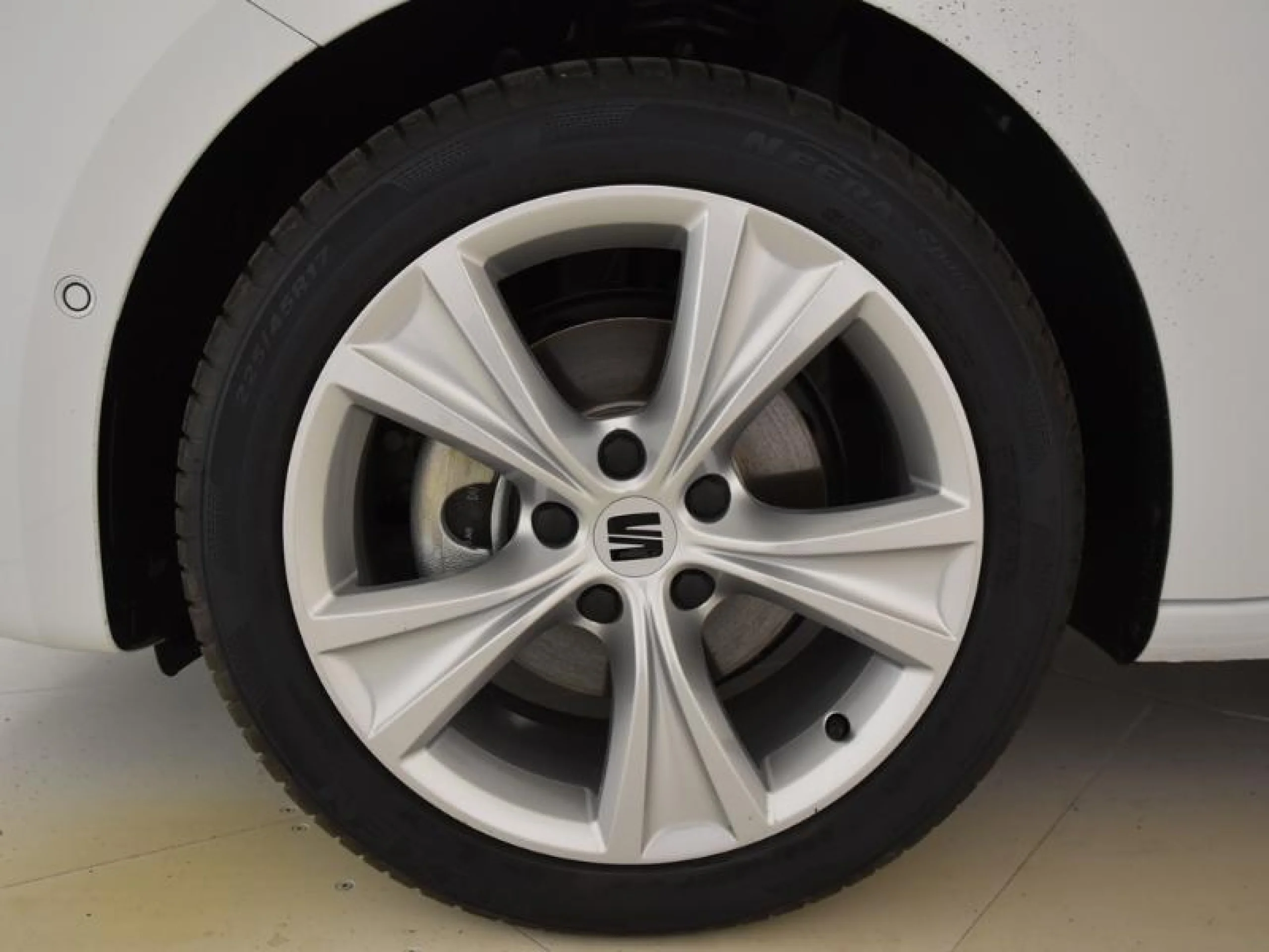 SEAT LEON 1.5 ETSI 110KW DSG S&S FR SPEC EDITION - Foto 17