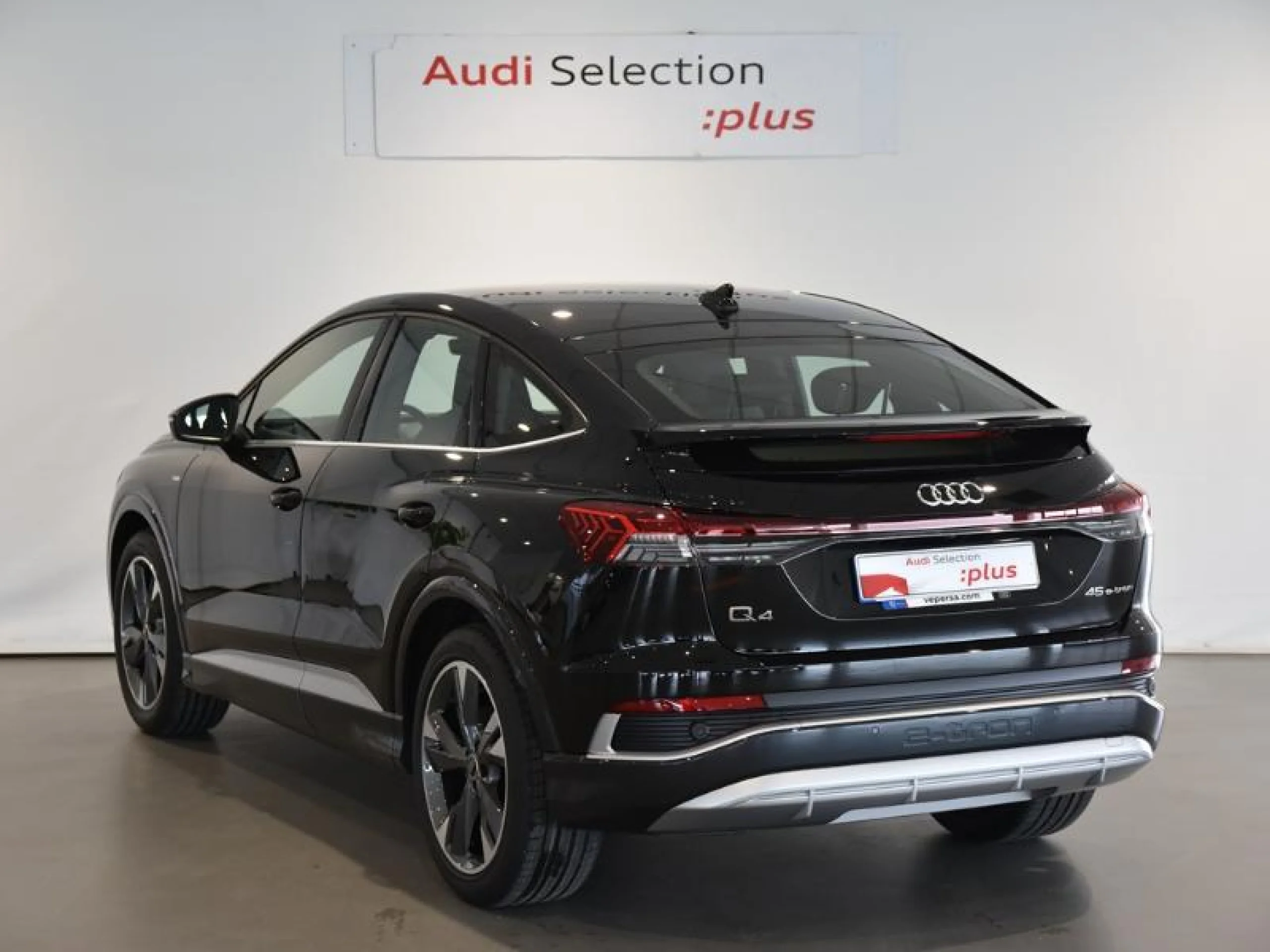AUDI Q4 SPORTBACK GENUINE EDITION 45 E TRON 210KW 82KWH - Foto 2