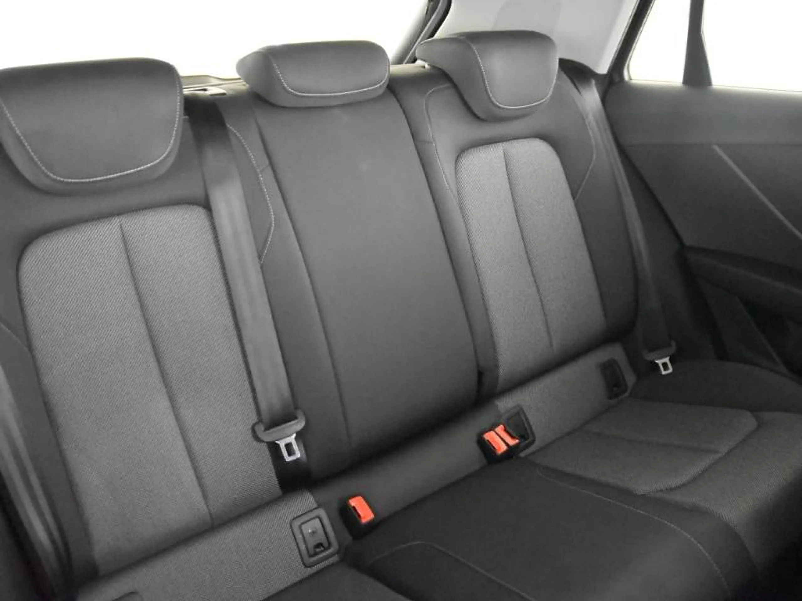 AUDI Q2 S LINE 35 TFSI 110KW (150CV) S TRONIC - Foto 6