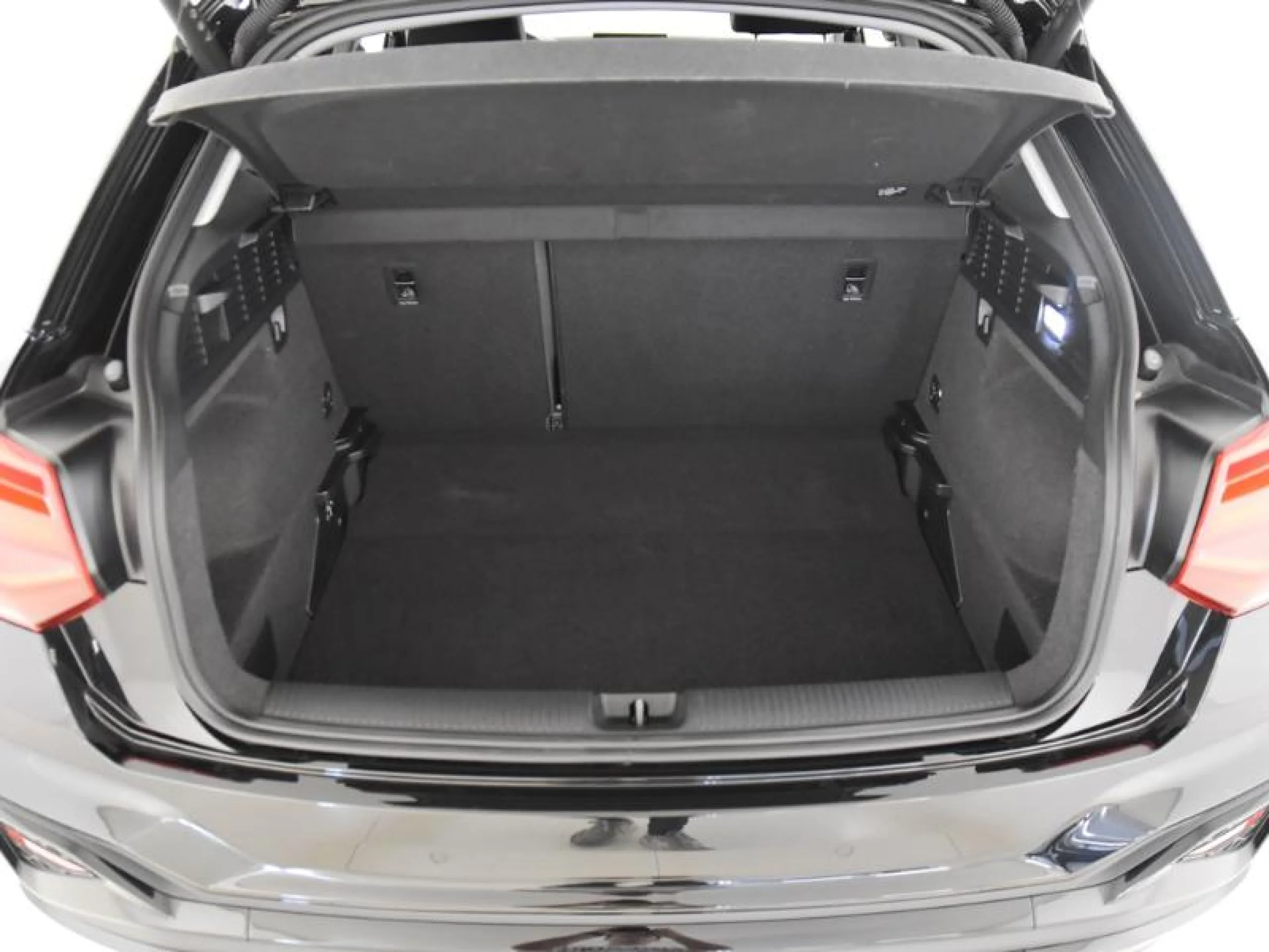 AUDI Q2 S LINE 35 TFSI 110KW (150CV) S TRONIC - Foto 7