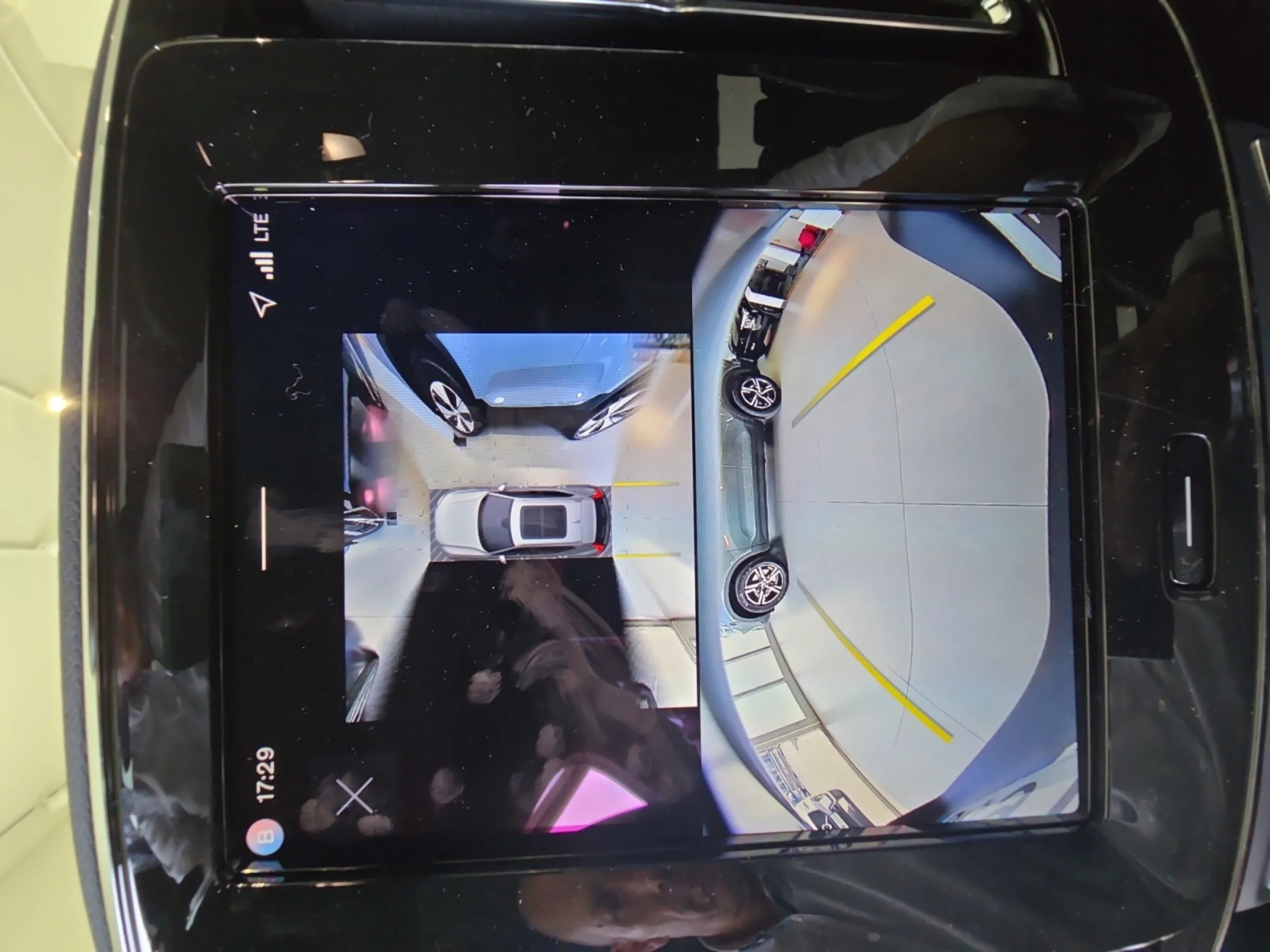 VOLVO XC40 2.0 B4 G BLACK EDITION ULTRA AUTO - Foto 11