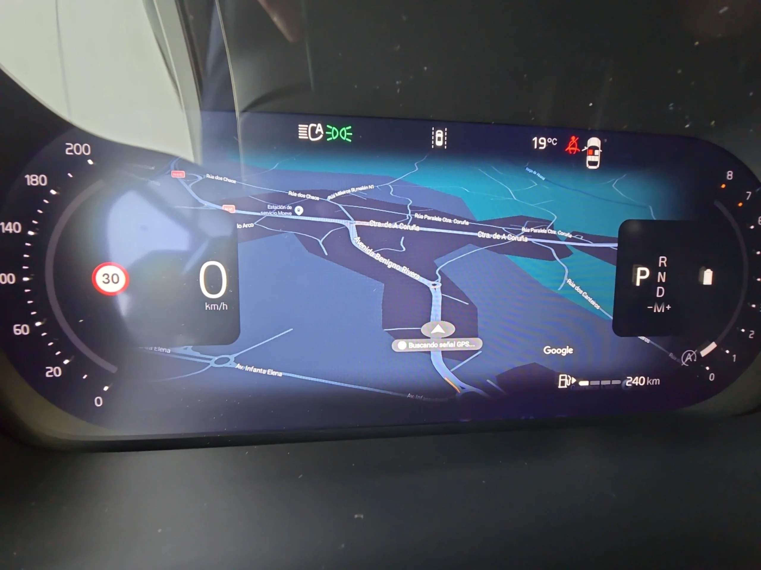 VOLVO XC40 2.0 B4 G BLACK EDITION ULTRA AUTO - Foto 17