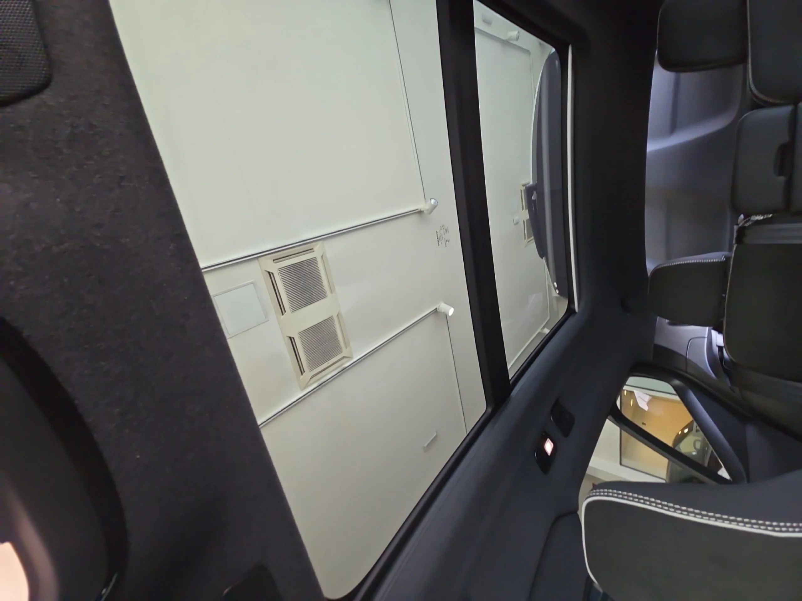 VOLVO XC40 2.0 B4 G BLACK EDITION ULTRA AUTO - Foto 22