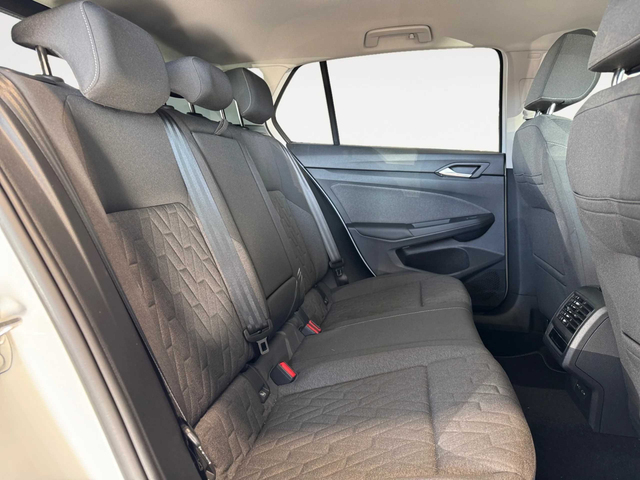 VOLKSWAGEN GOLF 1.0 ETSI 81KW (110CV) DSG - Foto 6