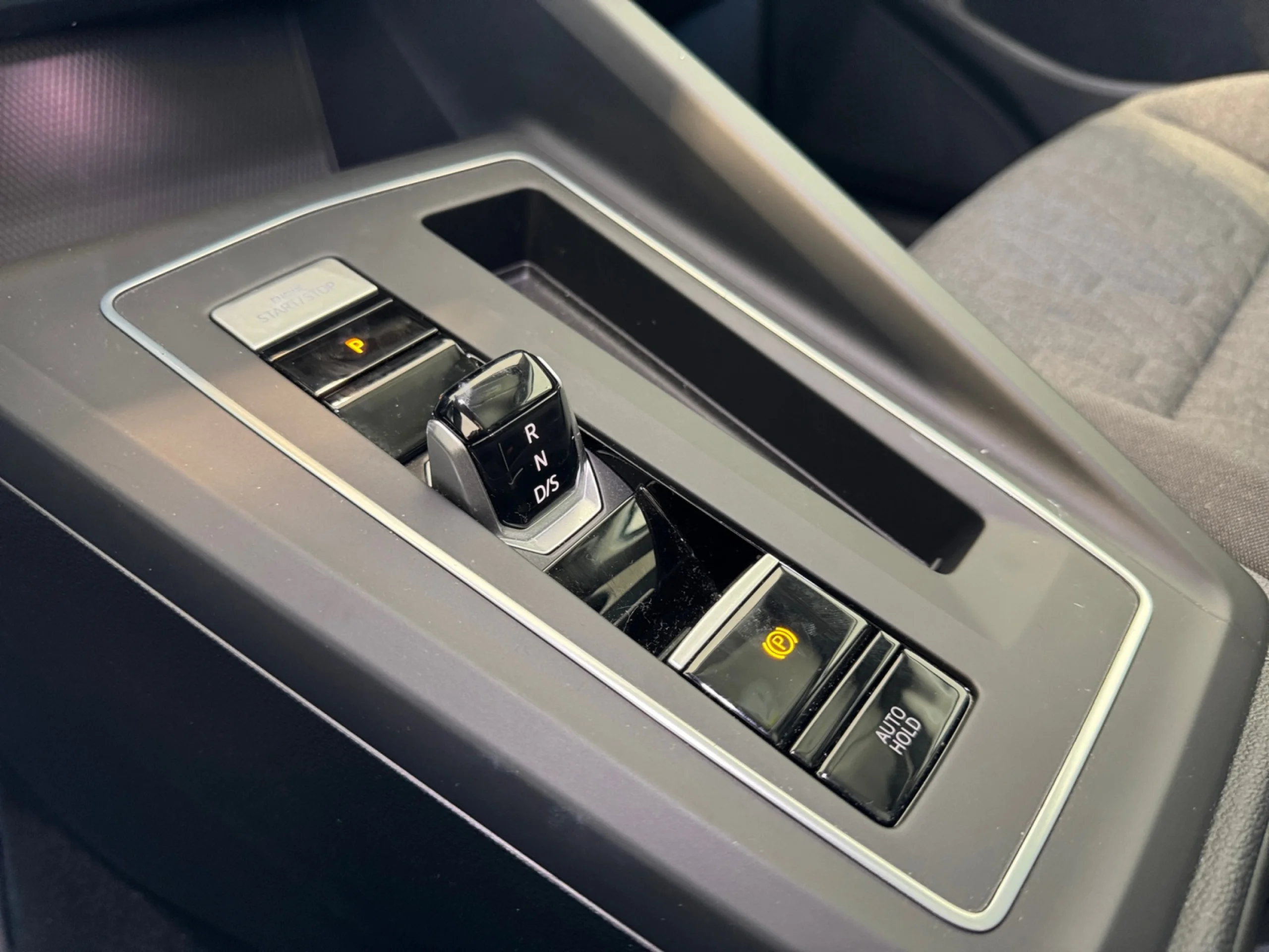 VOLKSWAGEN GOLF 1.0 ETSI 81KW (110CV) DSG - Foto 15