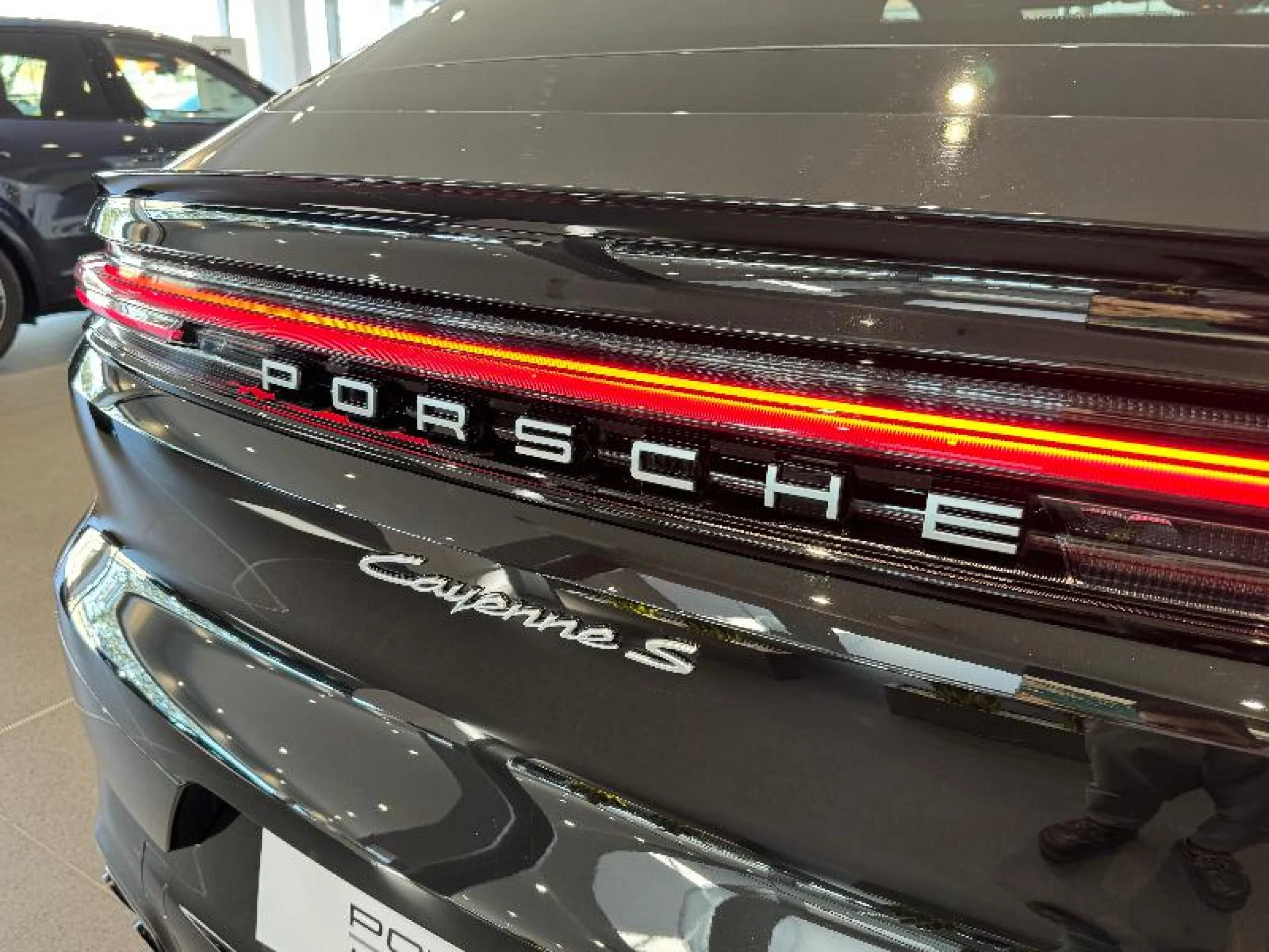 PORSCHE CAYENNE COUPE S E HYBRID - Foto 5