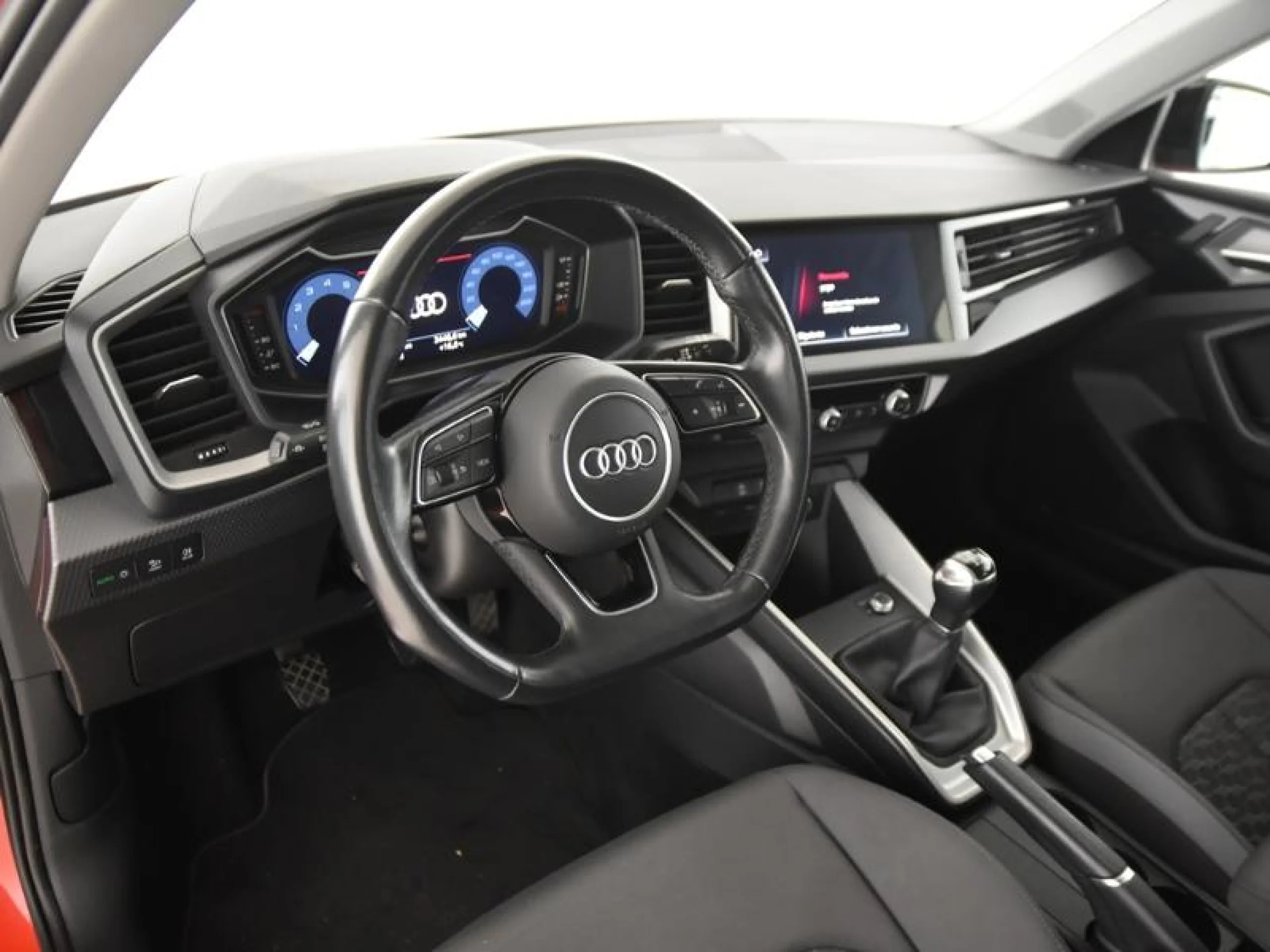AUDI A1 SPORTBACK ADRENALIN 30 TFSI 85KW (116CV) - Foto 9