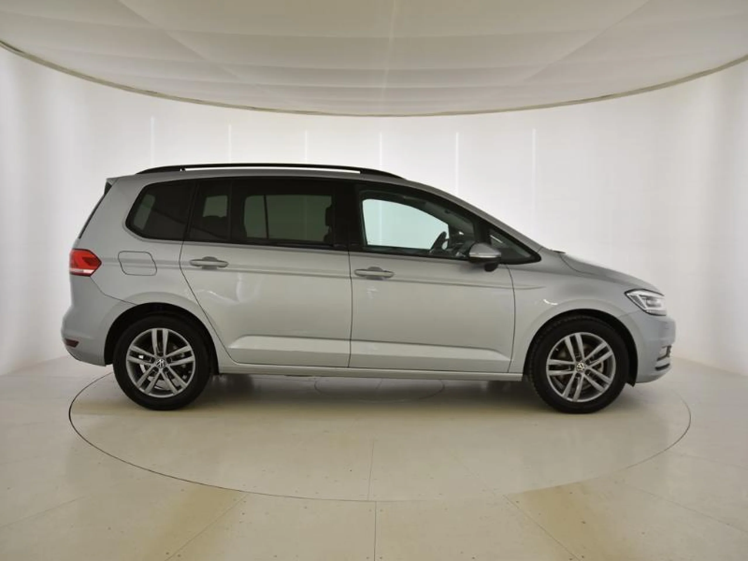 VOLKSWAGEN TOURAN ··MÁS·· 2.0 TDI 110KW (150CV) DSG - Foto 3