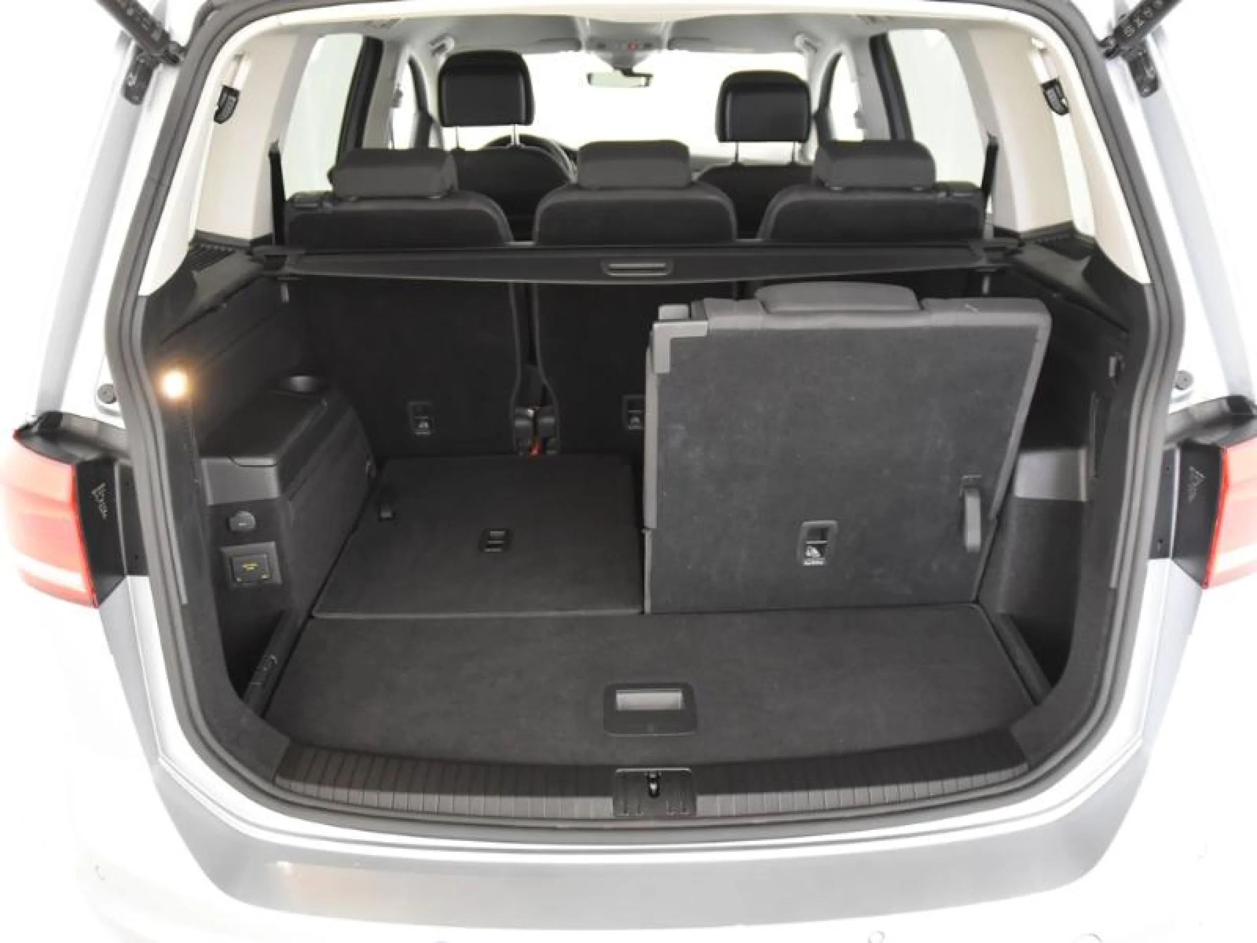 VOLKSWAGEN TOURAN ··MÁS·· 2.0 TDI 110KW (150CV) DSG - Foto 7