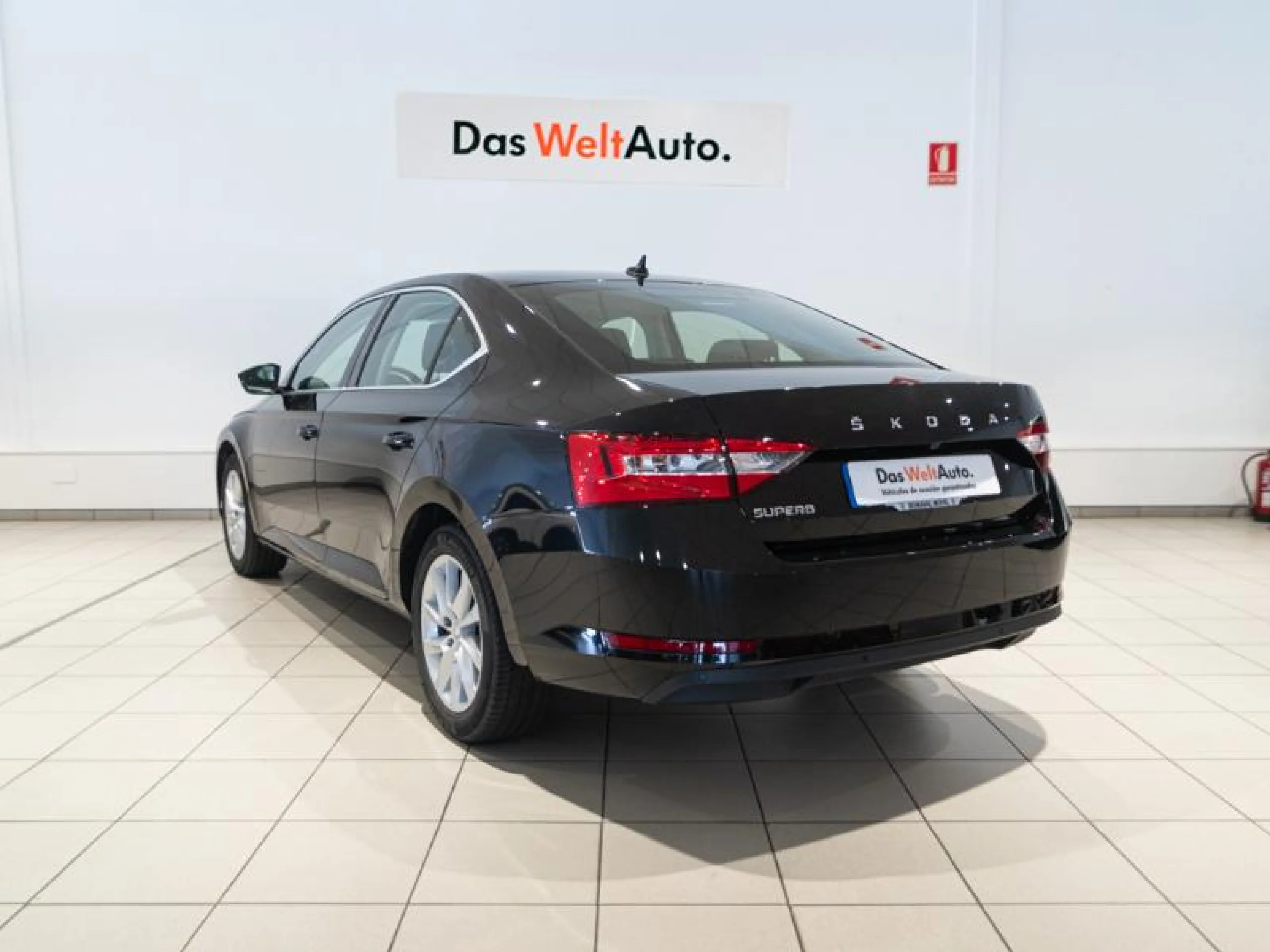 SKODA Superb 2.0 TDI 110KW (150CV) DSG AMBITION - Foto 2