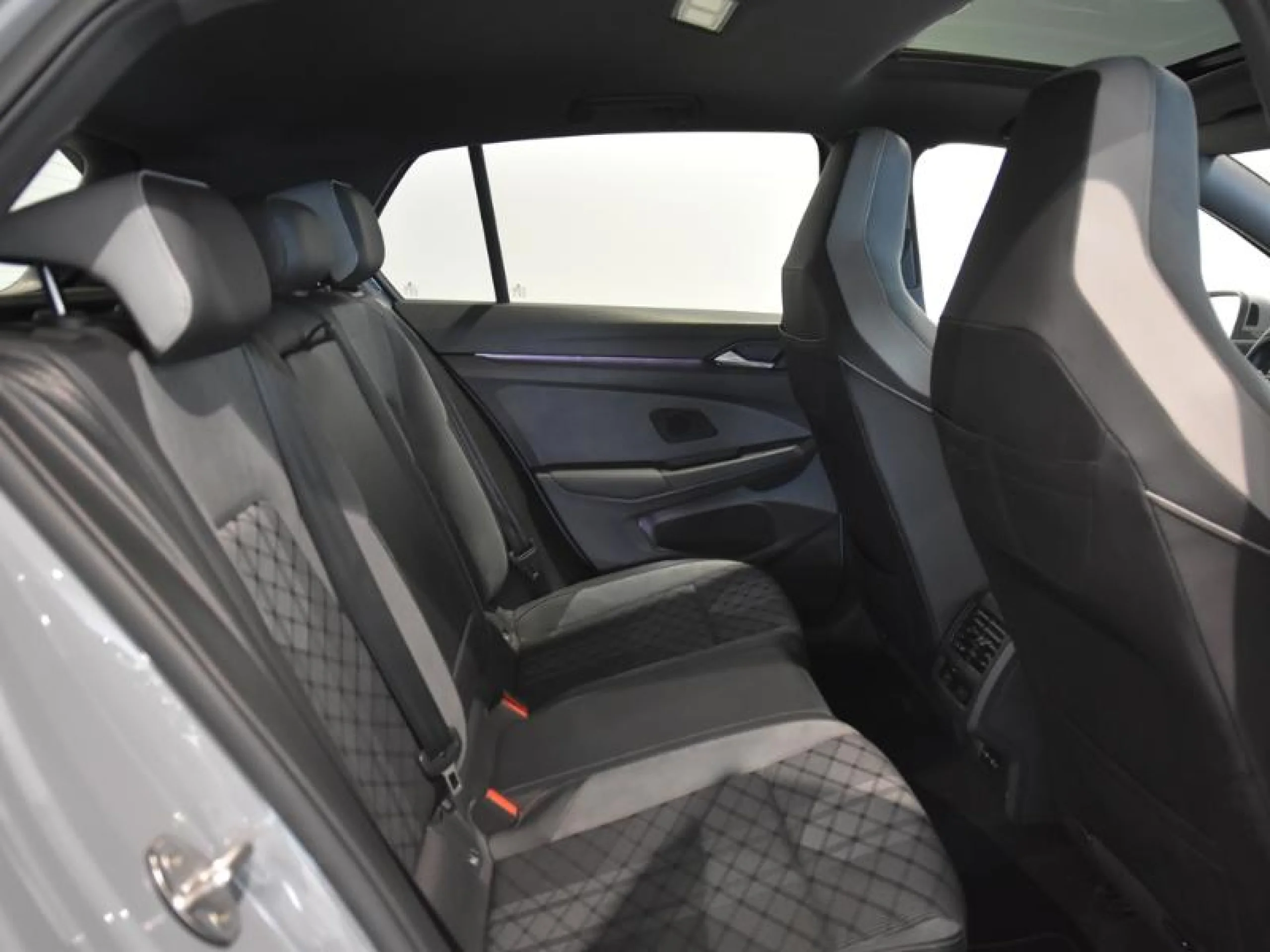 VOLKSWAGEN GOLF R LINE 1.5 ETSI 110KW (150CV) DSG - Foto 6