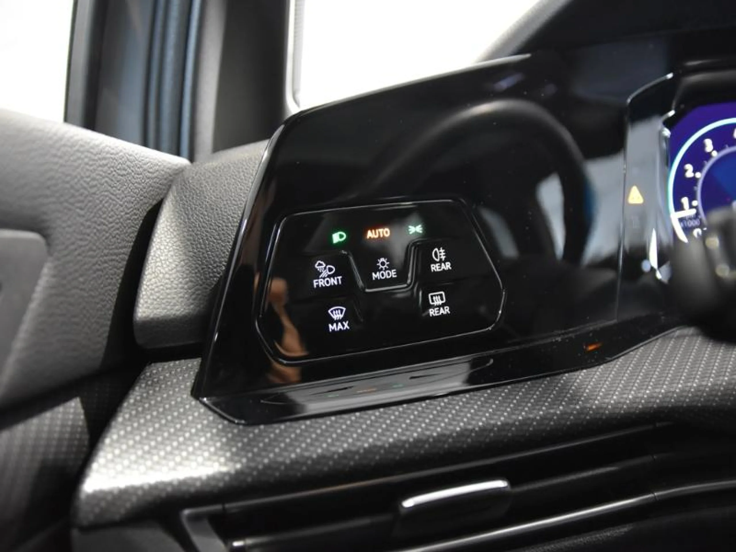 VOLKSWAGEN GOLF R LINE 1.5 ETSI 110KW (150CV) DSG - Foto 19