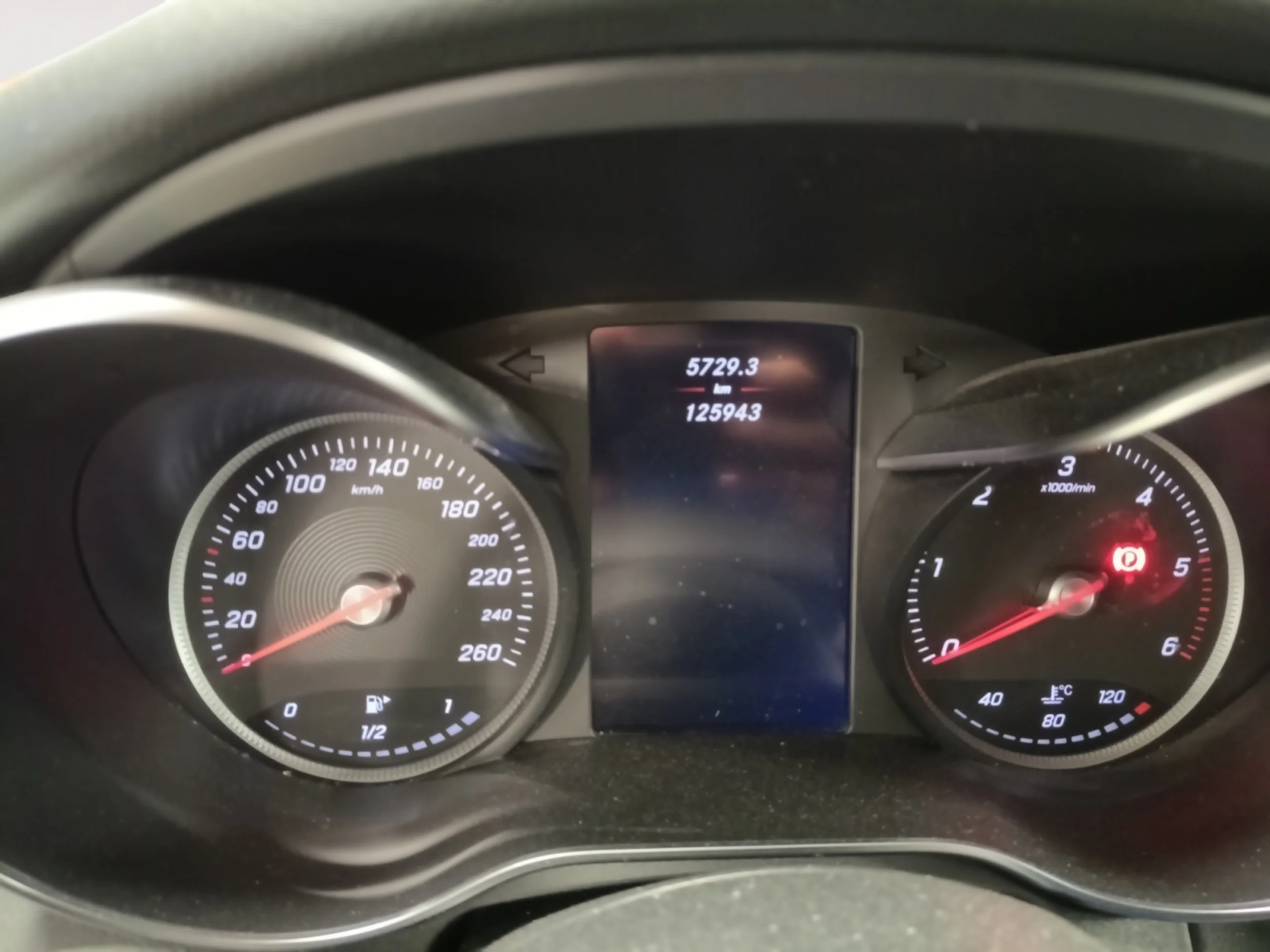 MERCEDES-BENZ CLASE C C 220 D ESTATE - Foto 10