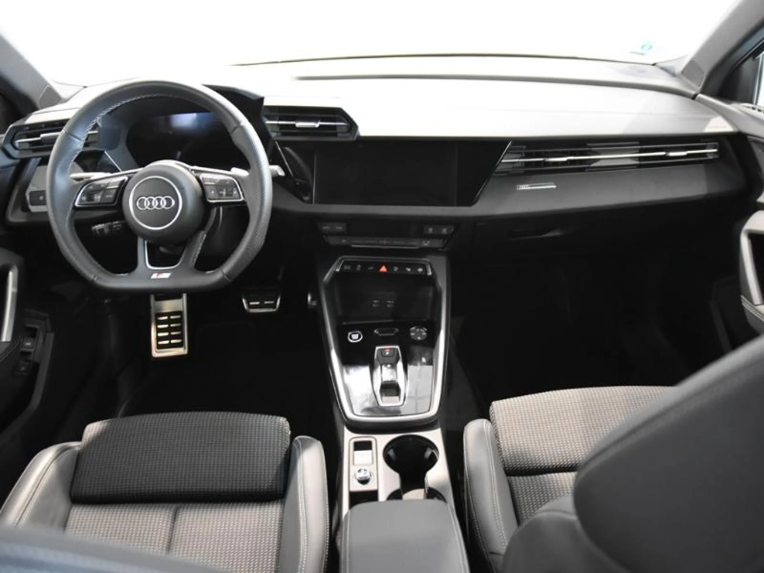 AUDI A3 SPORTBACK GENUINE 40 TFSI E 150KW S TRON - Foto 4