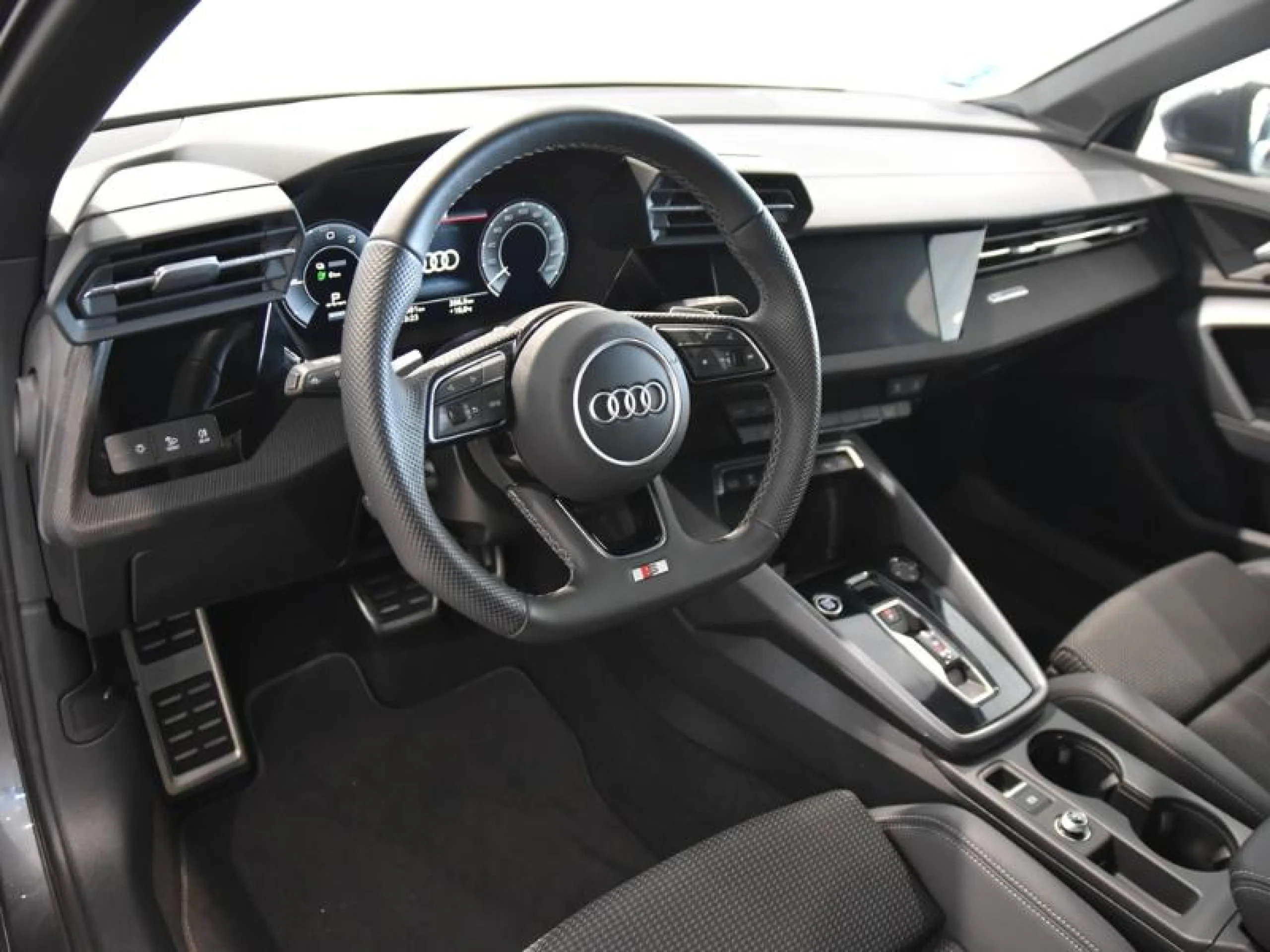 AUDI A3 SPORTBACK GENUINE 40 TFSI E 150KW S TRON - Foto 9