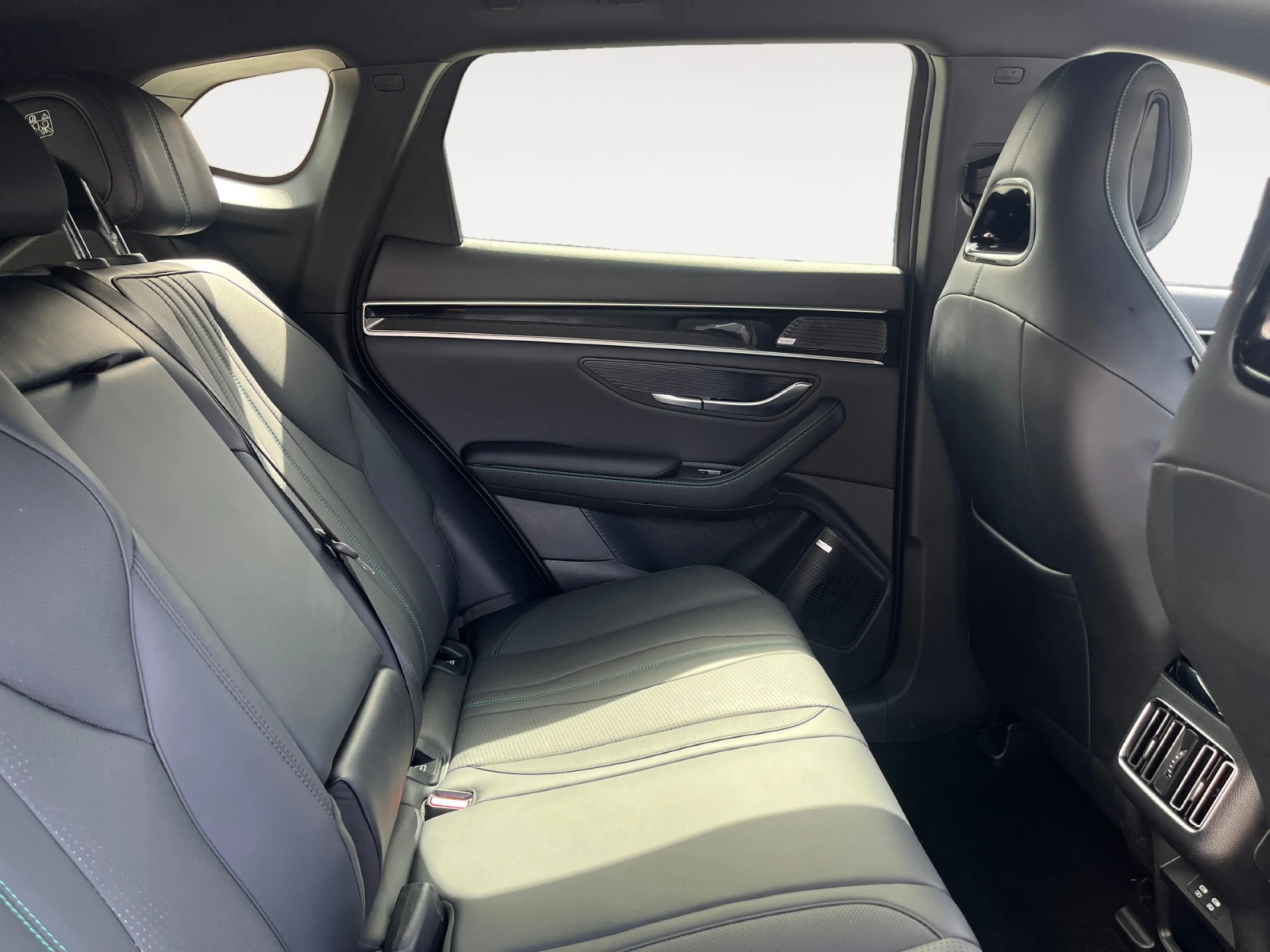 BYD SEAL U 1.5 DM I COMFORT - Foto 6