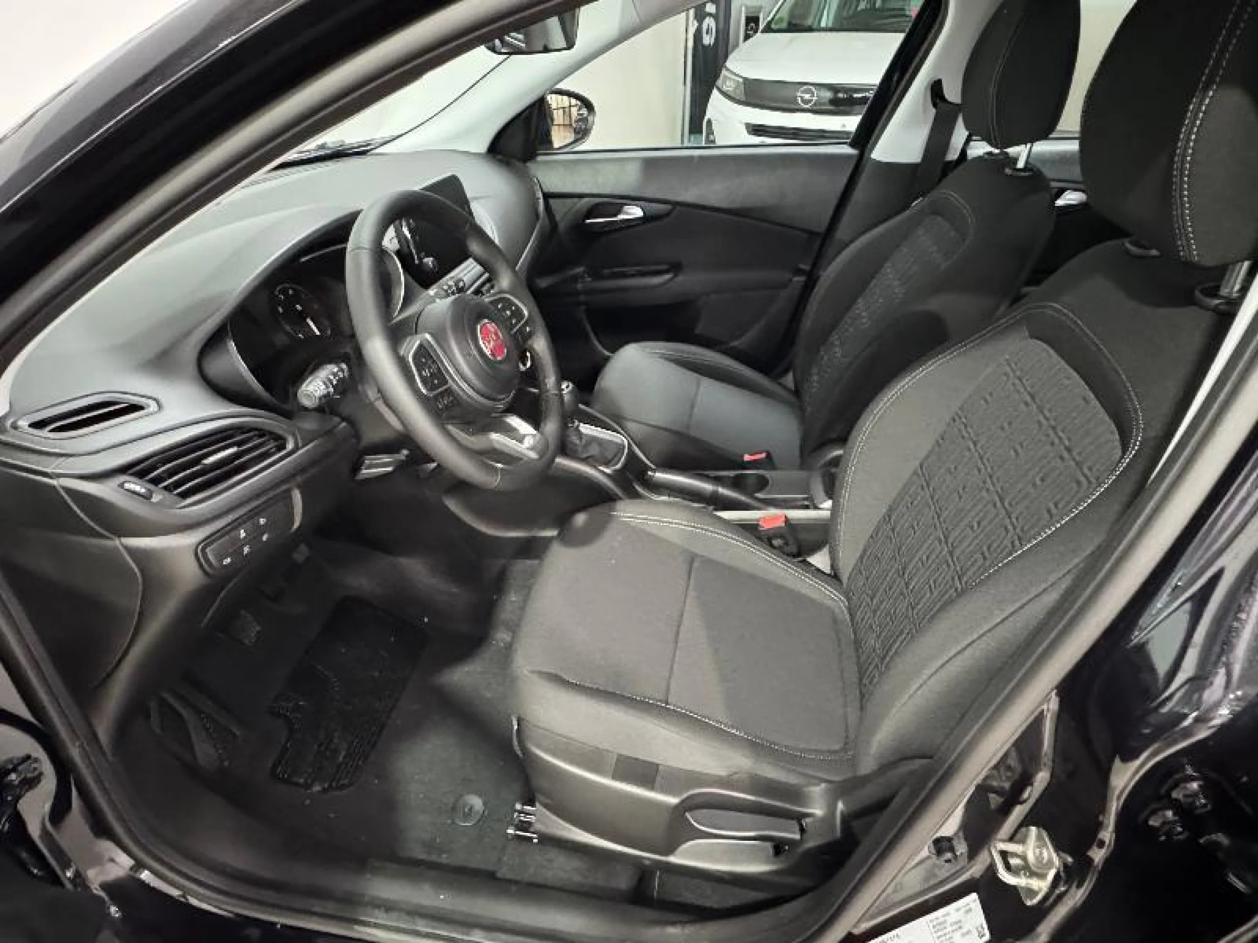 FIAT TIPO HB RED 1.6 96KW (130CV) - Foto 9