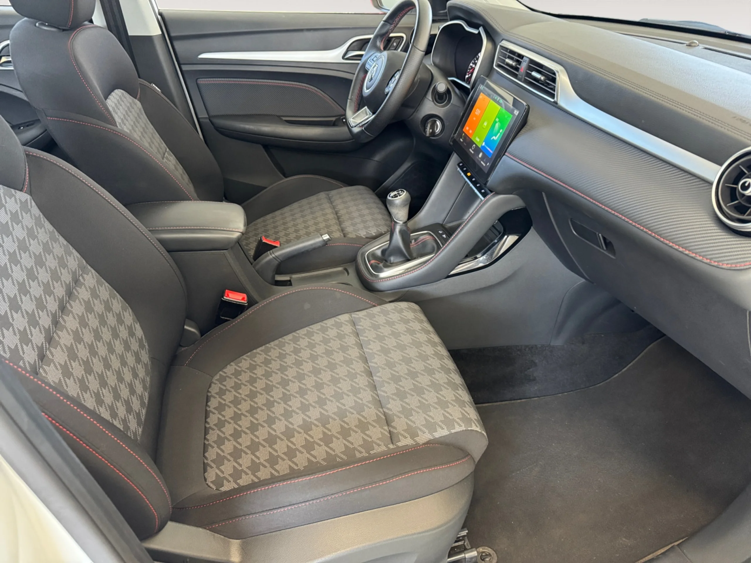 MG Zs 1.5 COMFORT - Foto 5