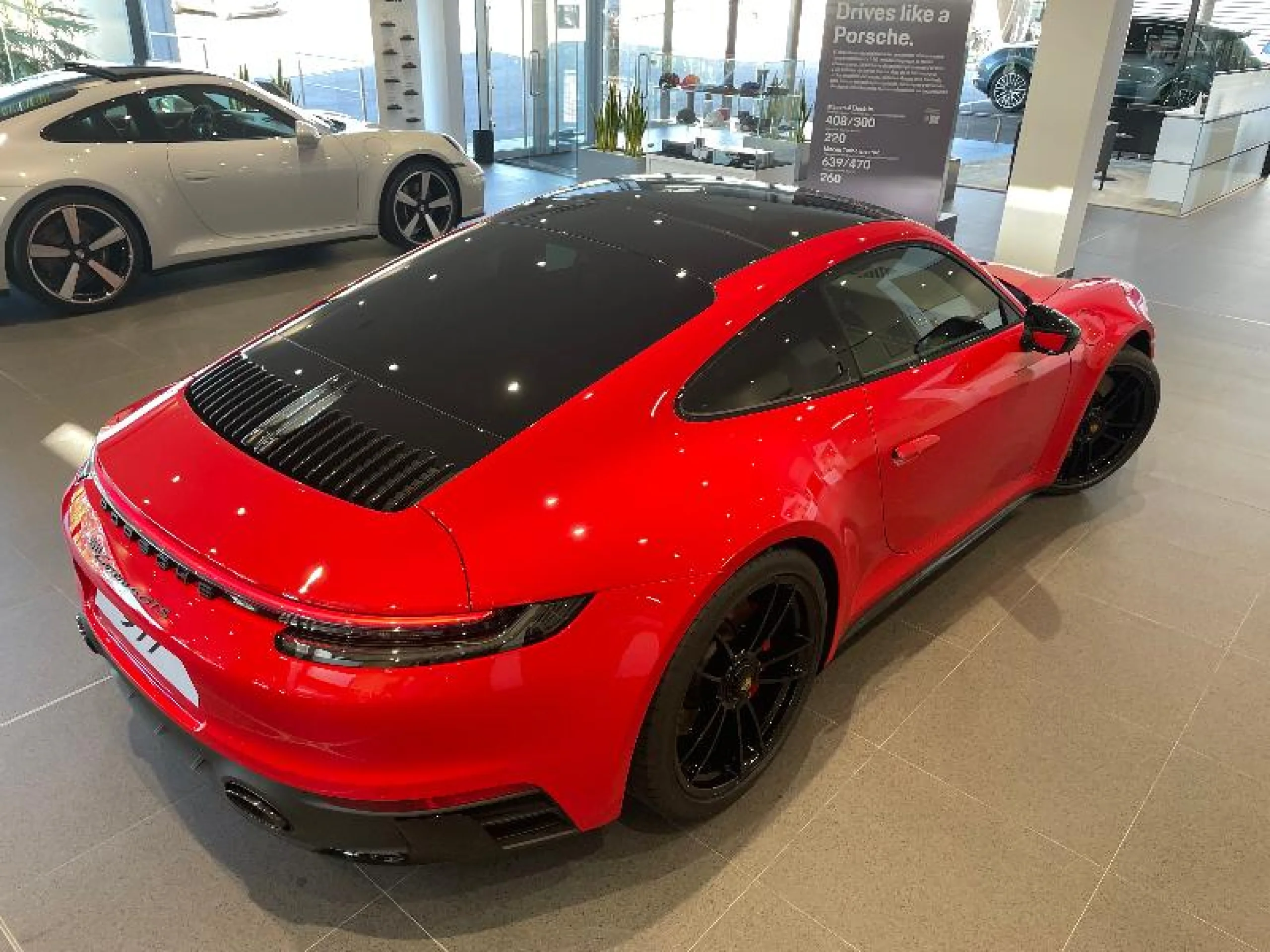 PORSCHE 911 CARRERA 4 GTS COUPÉ - Foto 10