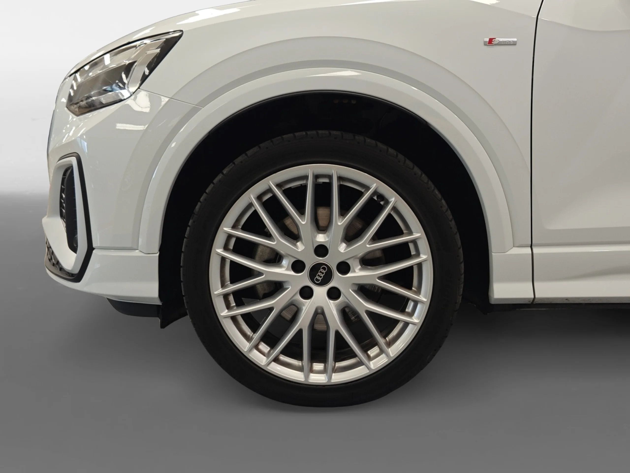 AUDI Q2 ADRENALIN 35 TDI 110KW (150CV) S TRONIC - Foto 8