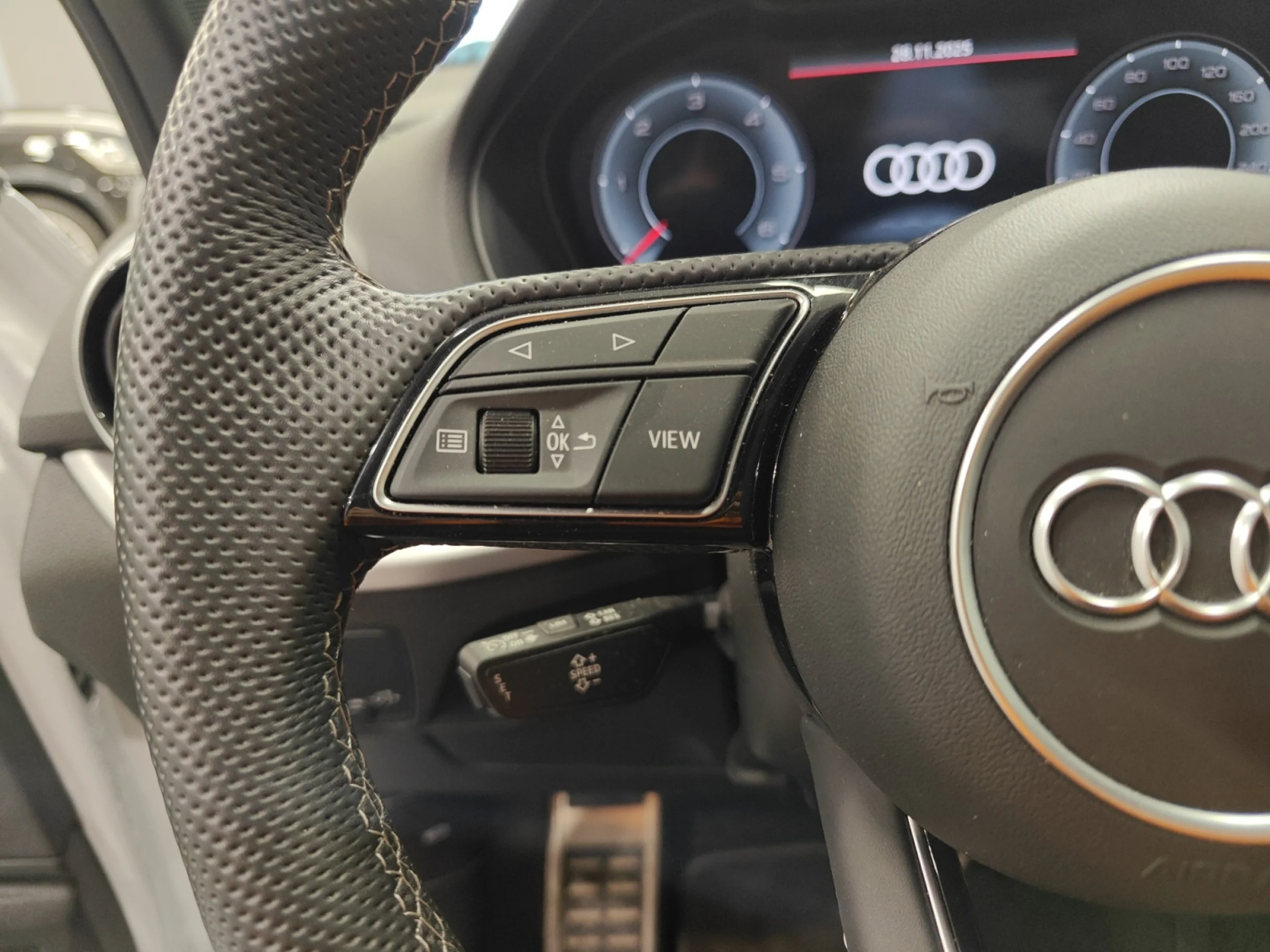 AUDI Q2 ADRENALIN 35 TDI 110KW (150CV) S TRONIC - Foto 11