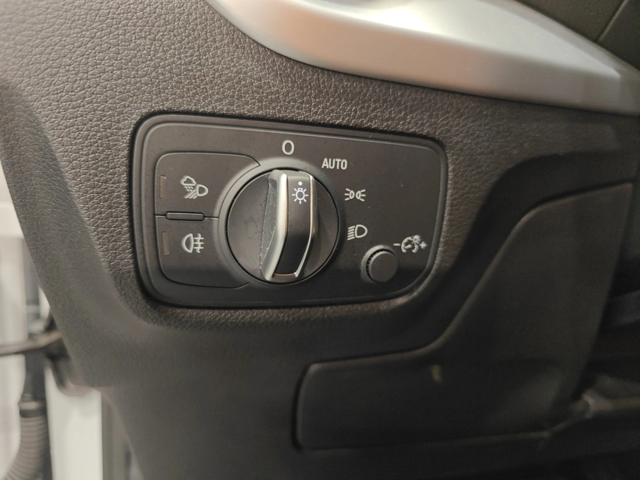 AUDI Q2 ADRENALIN 35 TDI 110KW (150CV) S TRONIC - Foto 12