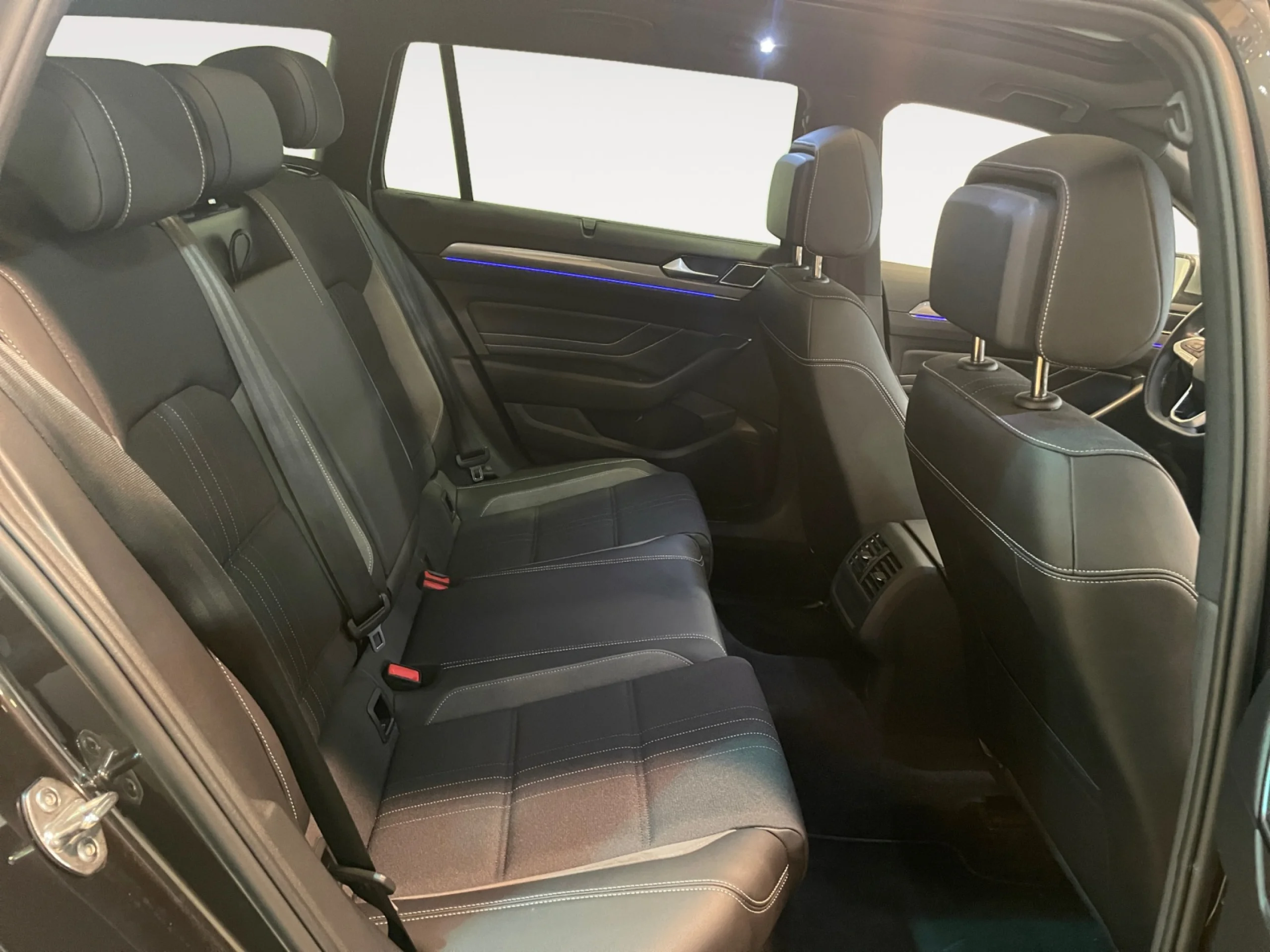 VOLKSWAGEN PASSAT ALLTRACK 2.0 TDI 147KW (200CV) 4MOT DSG - Foto 6