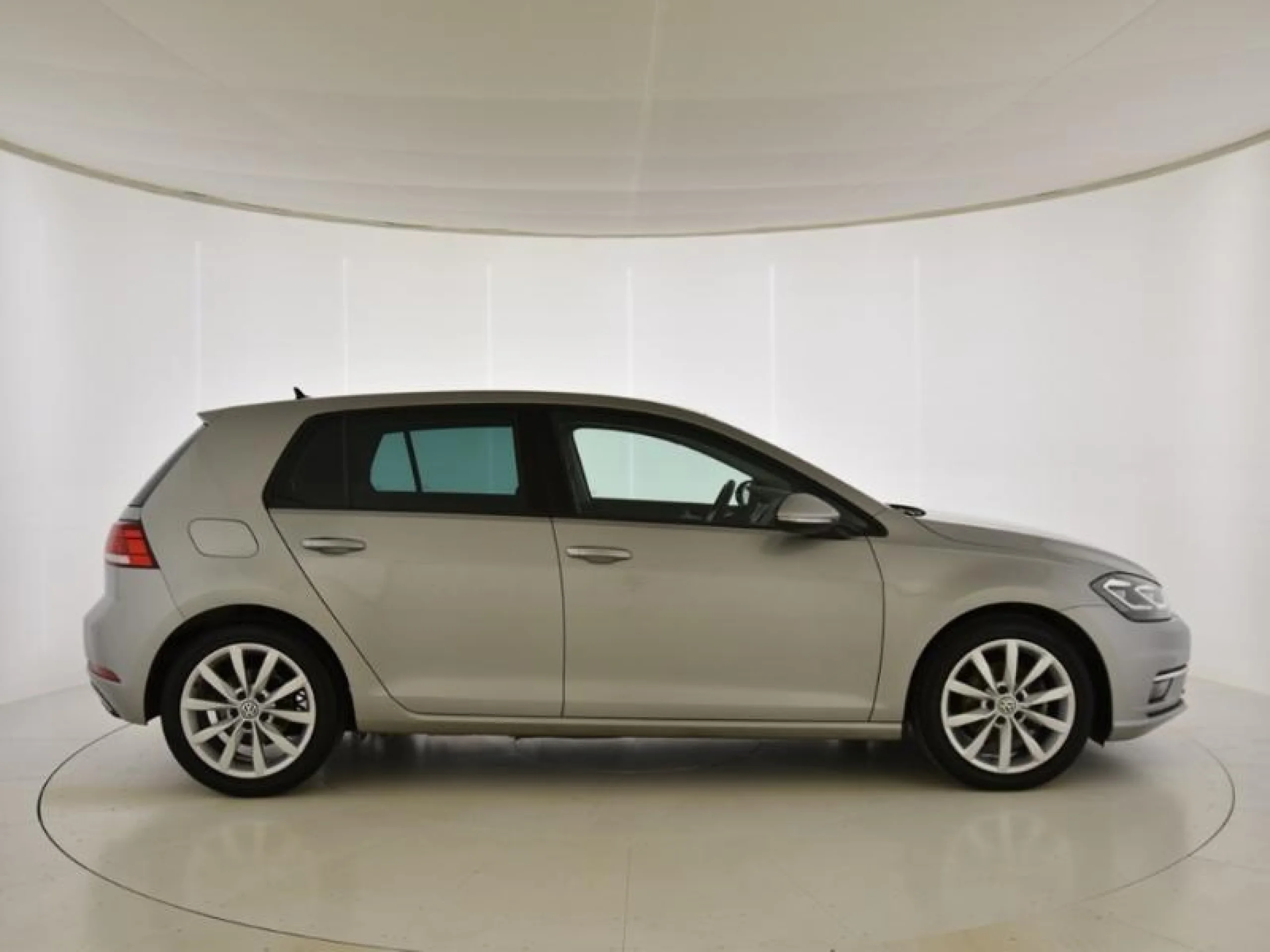 VOLKSWAGEN GOLF ADVANCE 1.6 TDI 85KW (115CV) DSG - Foto 3