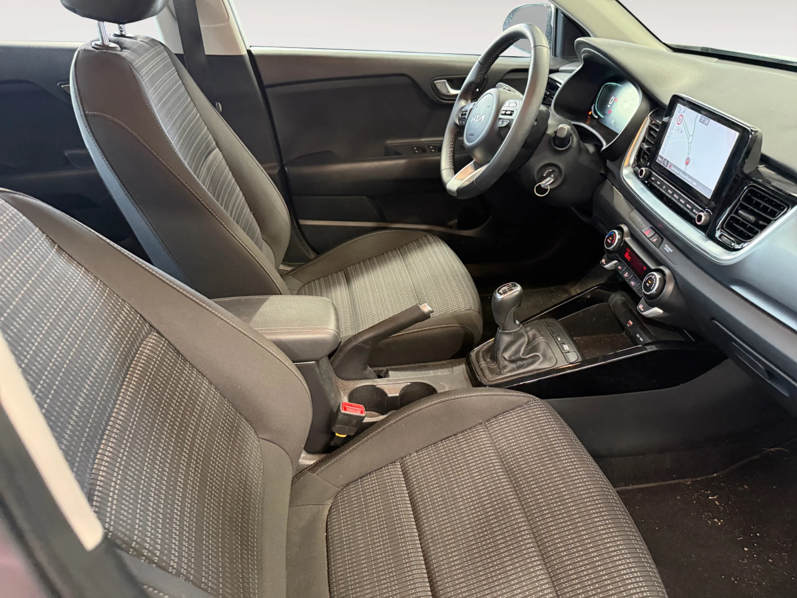 KIA STONIC 1.0 T GDI 74KW (100CV) MHEV DRIVE DCT - Foto 5