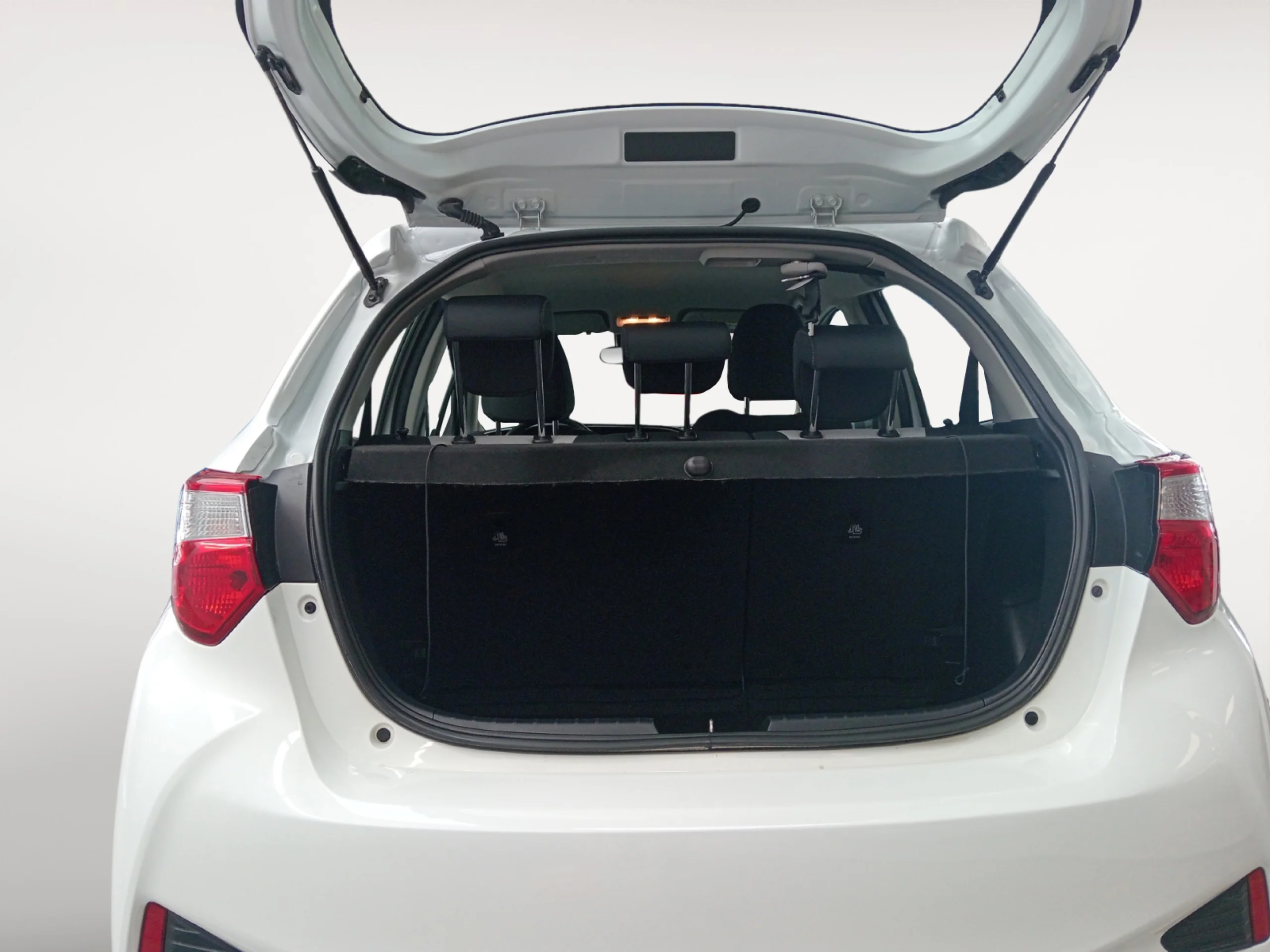 TOYOTA Yaris 1.5 100H ACTIVE - Foto 7