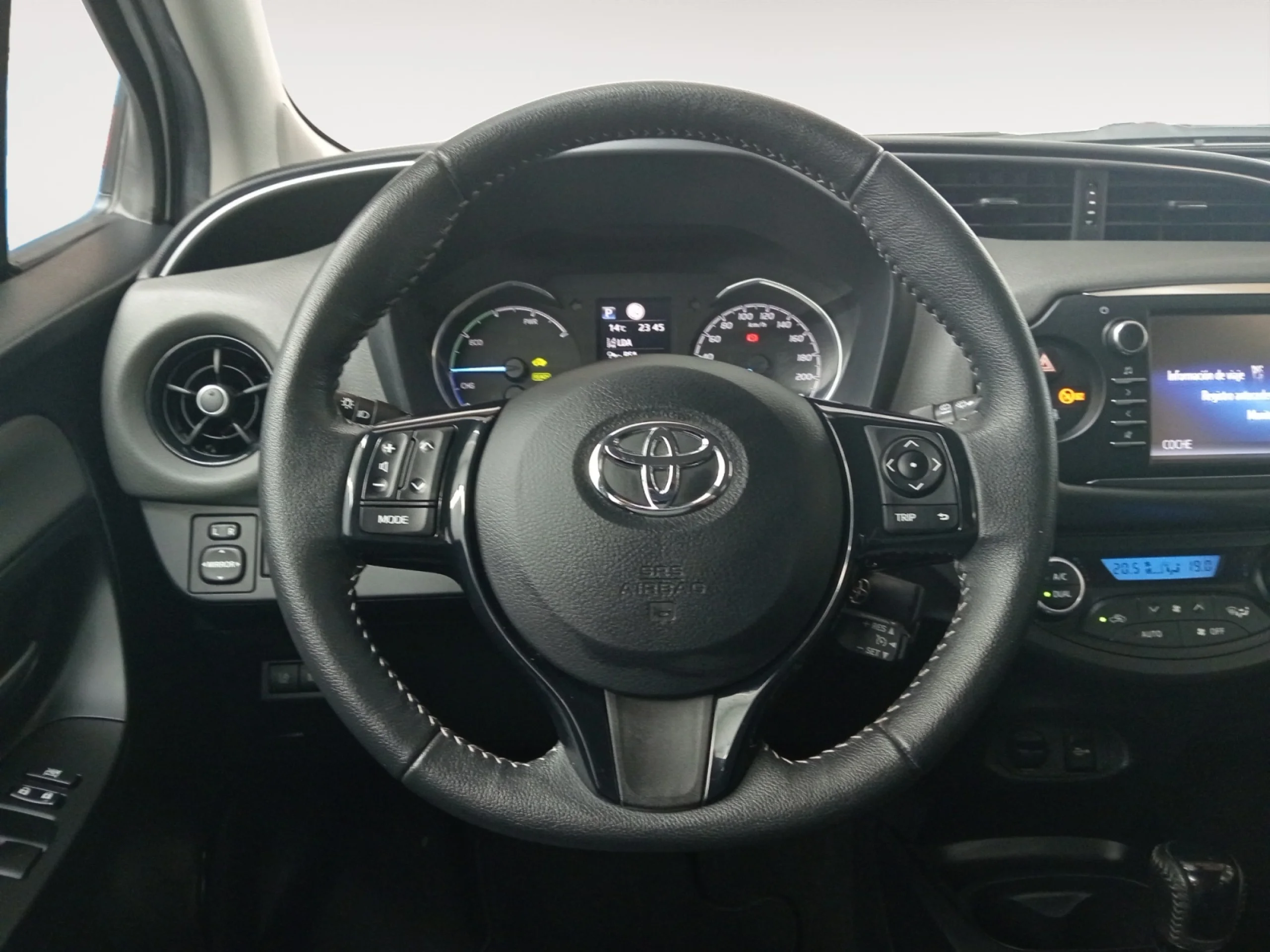 TOYOTA Yaris 1.5 100H ACTIVE - Foto 11