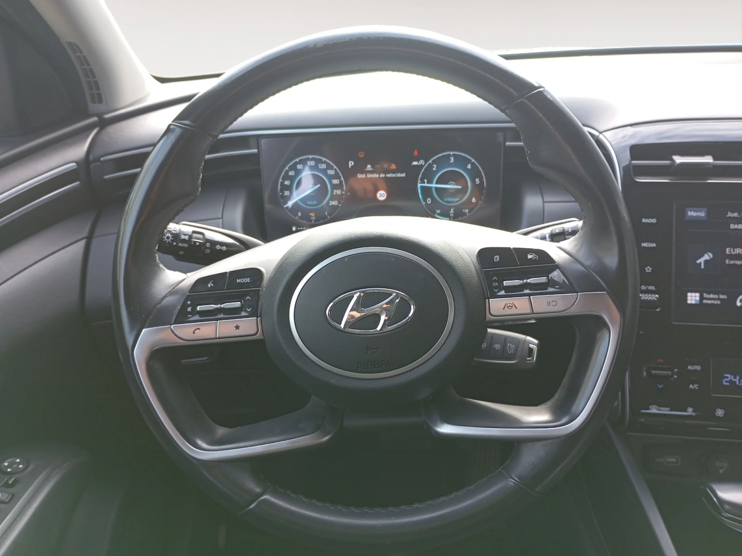 HYUNDAI TUCSON 1.6 CRDI 100KW (136CV) 48V N LINE 4X2 - Foto 11