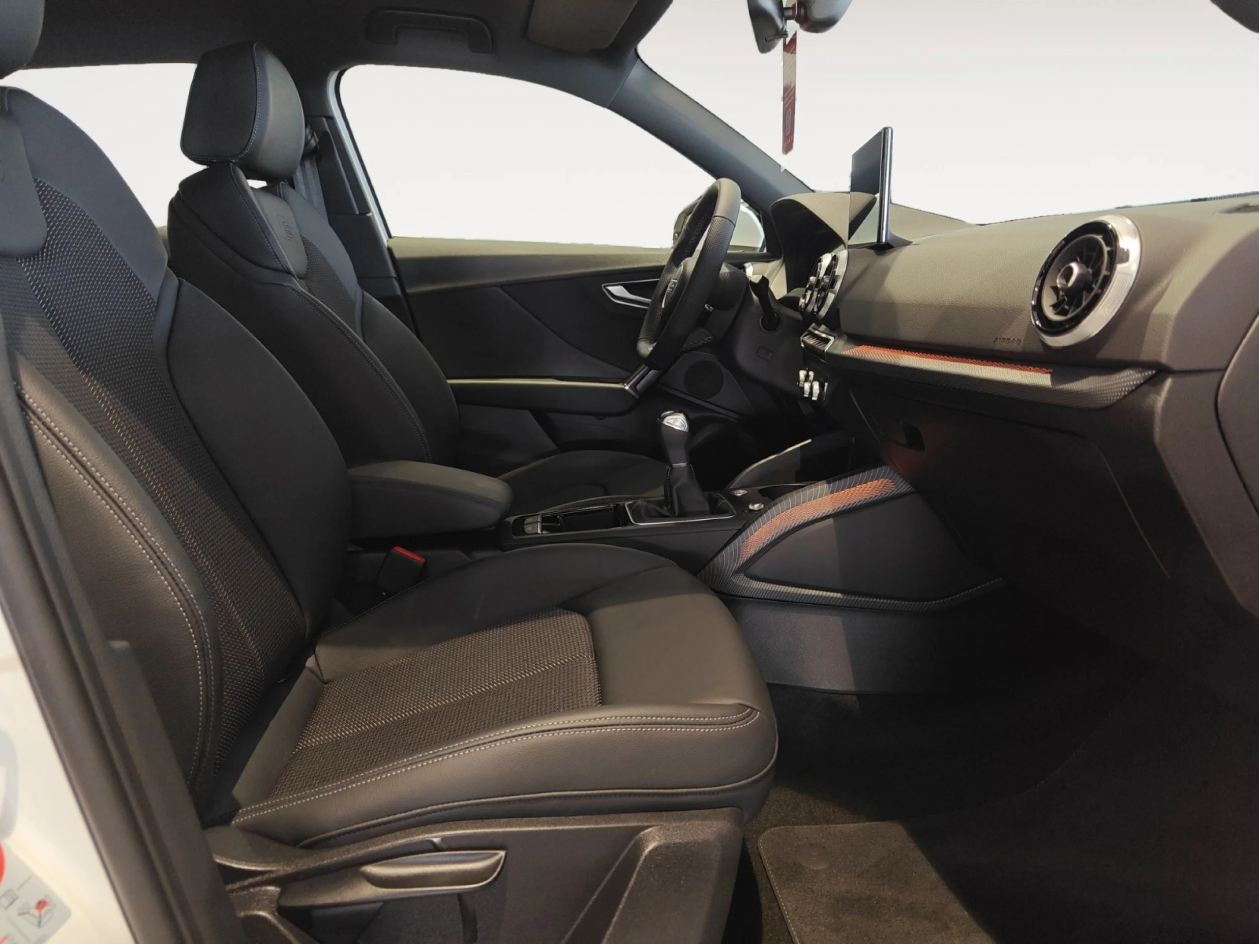 AUDI Q2 ADRENALIN EDITION 30 TDI 85KW (116CV) - Foto 8