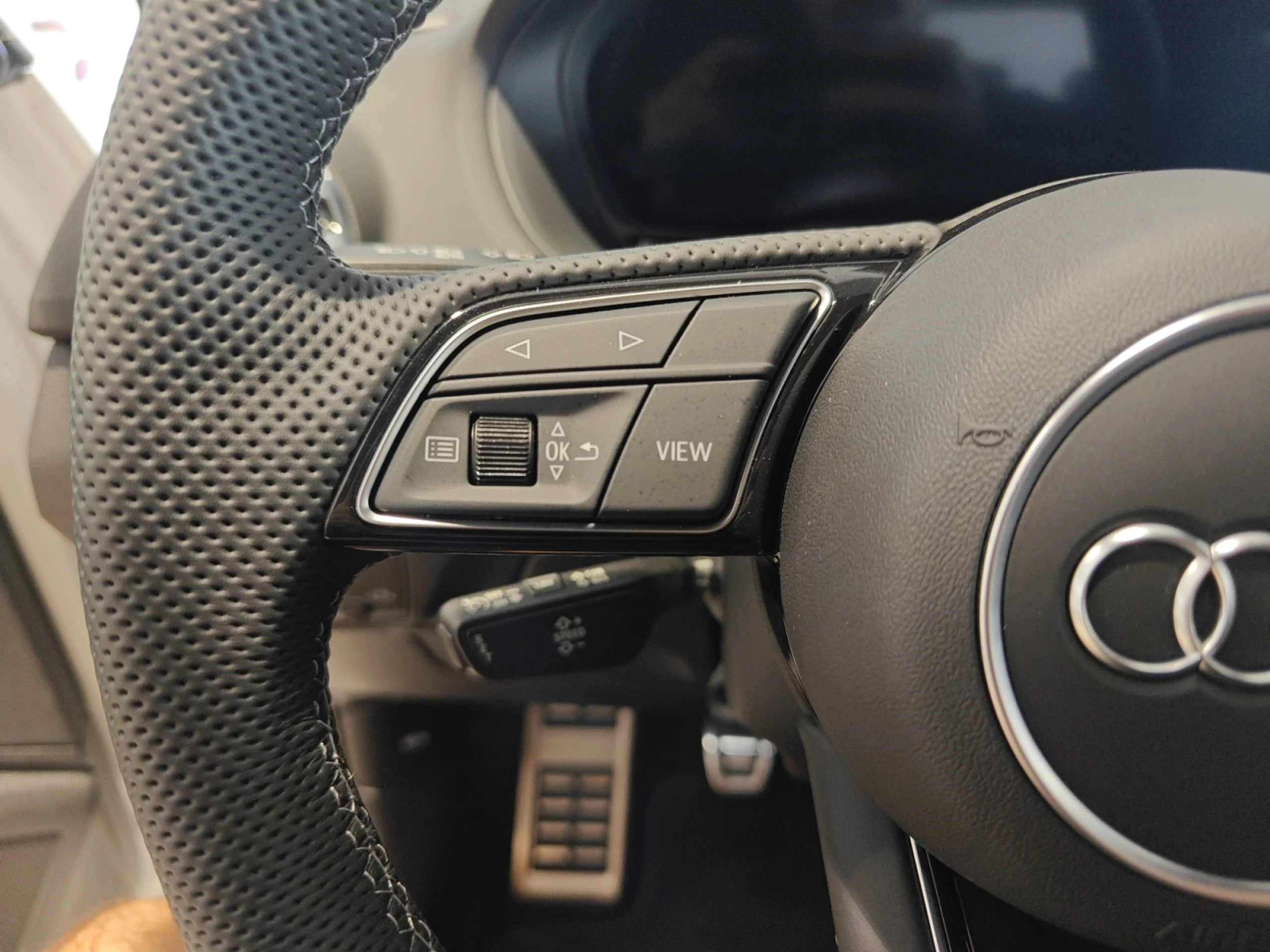 AUDI Q2 ADRENALIN EDITION 30 TDI 85KW (116CV) - Foto 14