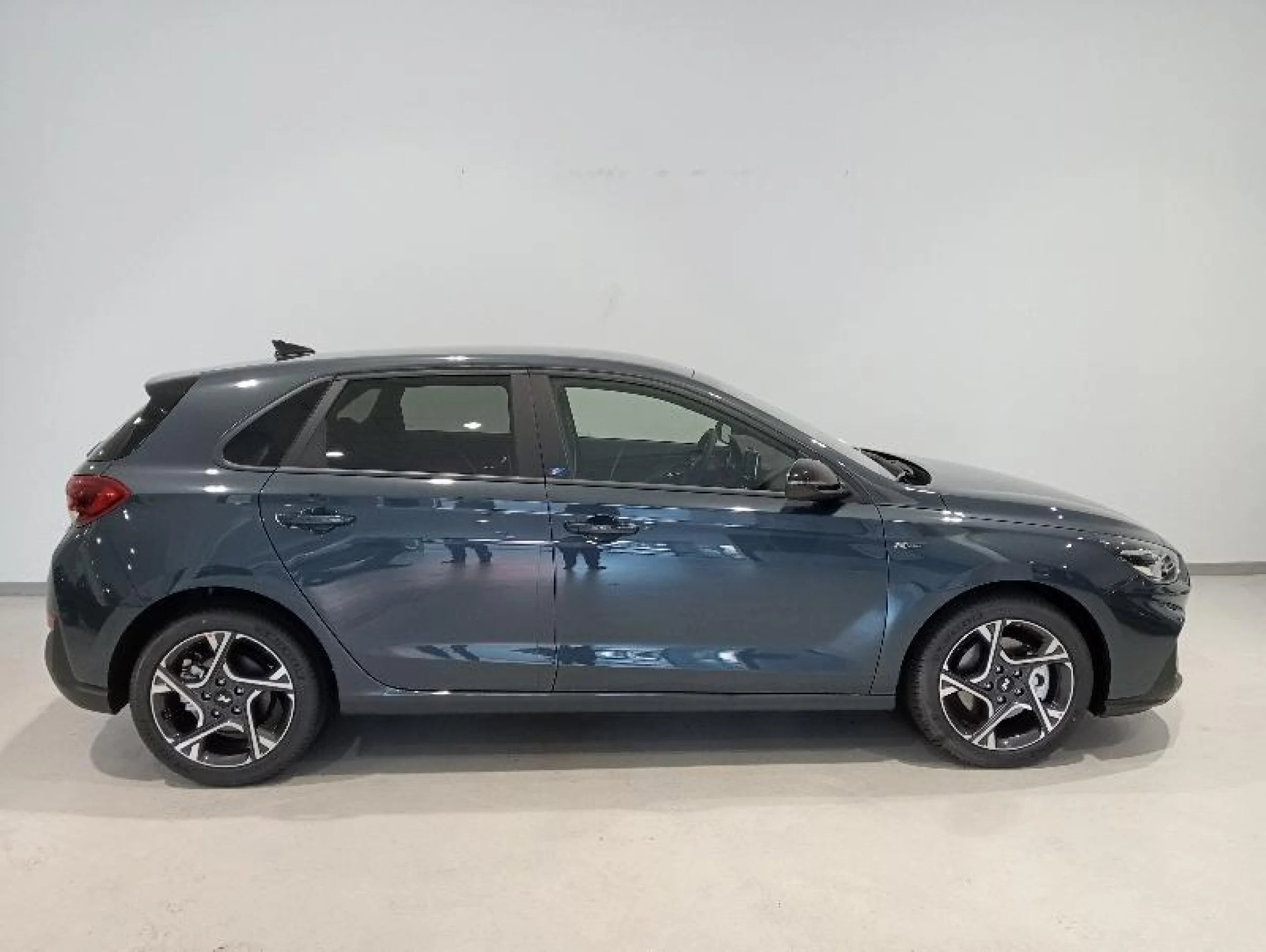 HYUNDAI I30 I30 5P TGDI 1.0 100CV N LINE SE - Foto 3