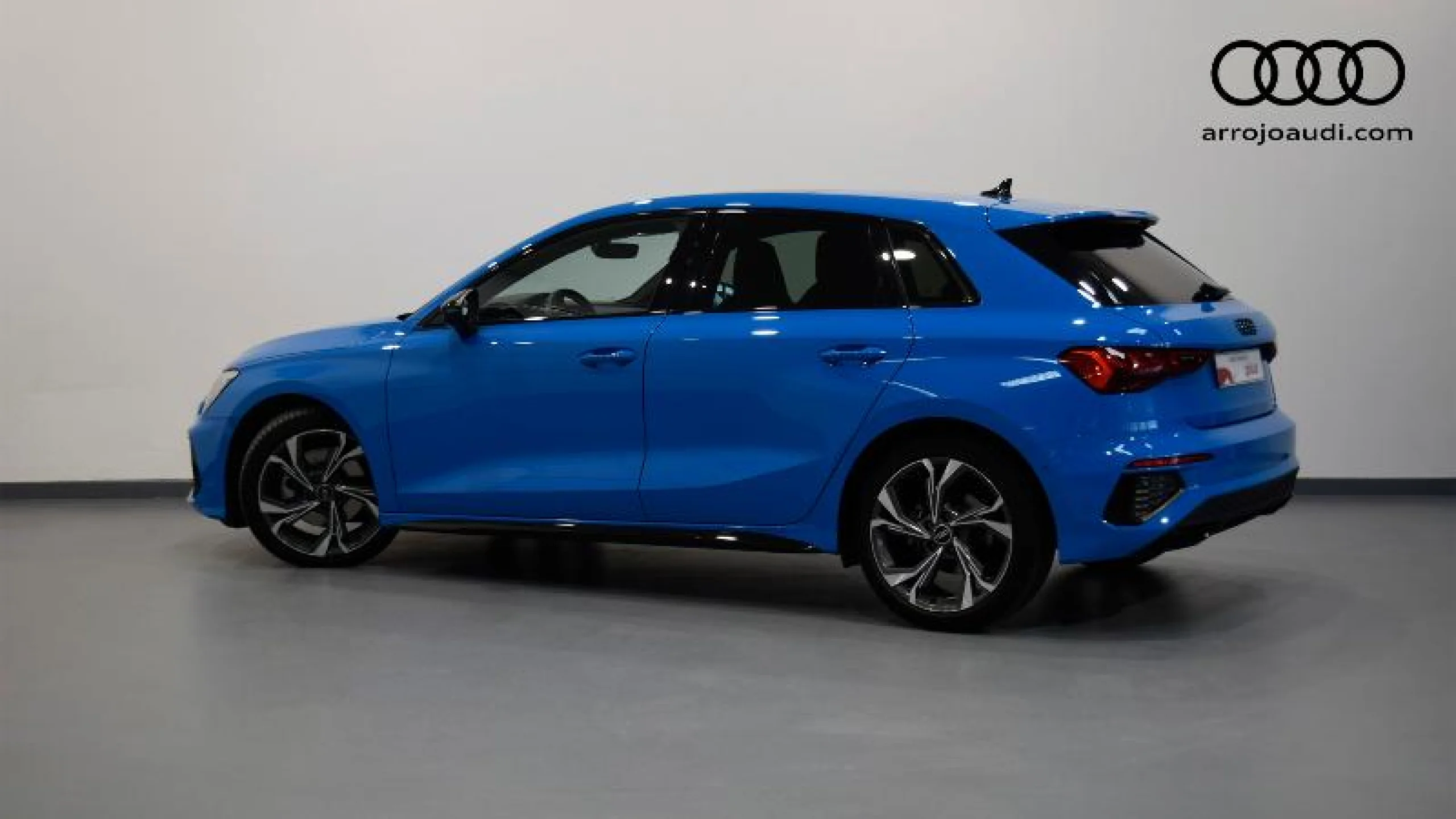 AUDI A3 SPORTBACK BLACK LINE 35 TDI 110KW S TRON - Foto 2