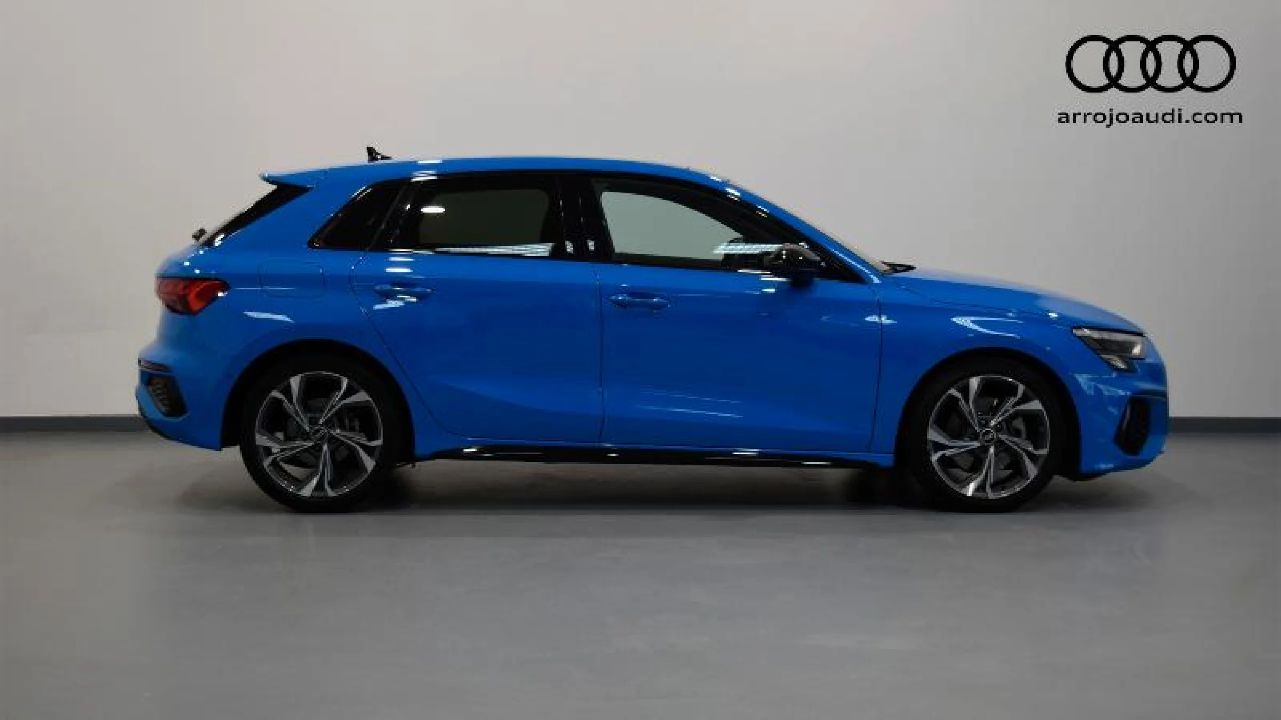 AUDI A3 SPORTBACK BLACK LINE 35 TDI 110KW S TRON - Foto 3