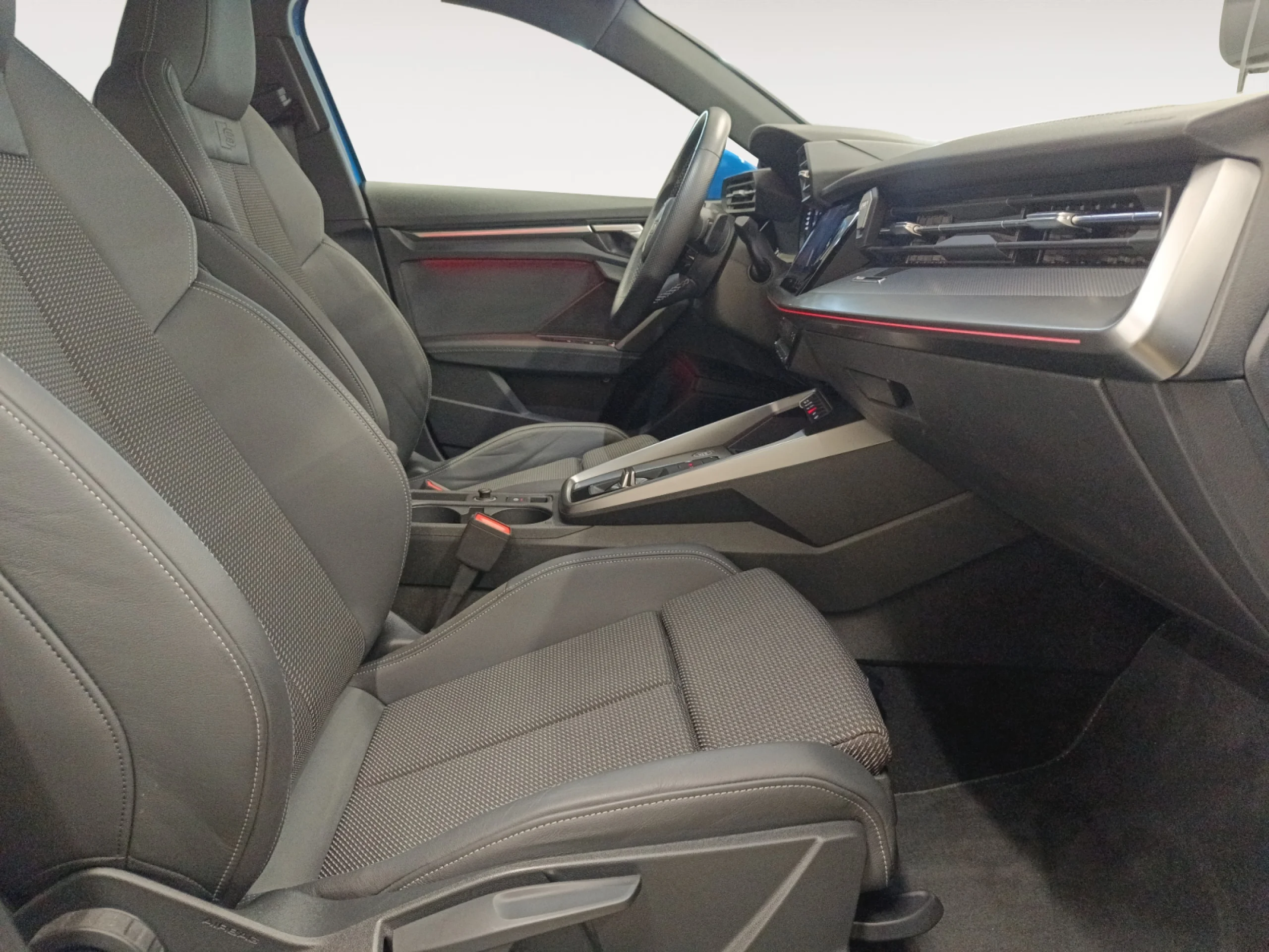 AUDI A3 SPORTBACK S LINE 30 TFSI 81KW (110CV) - Foto 5