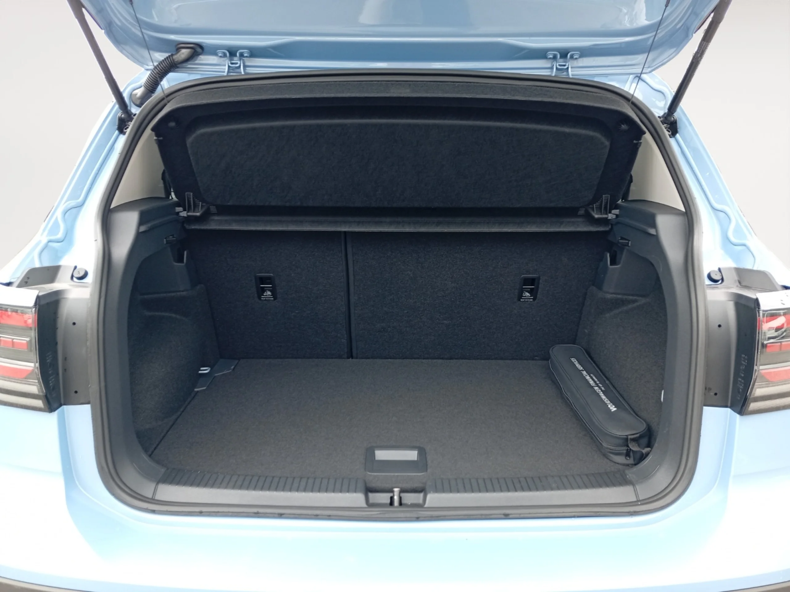 VOLKSWAGEN T CROSS LIFE 1.0 TSI 85KW (115CV) DSG - Foto 7