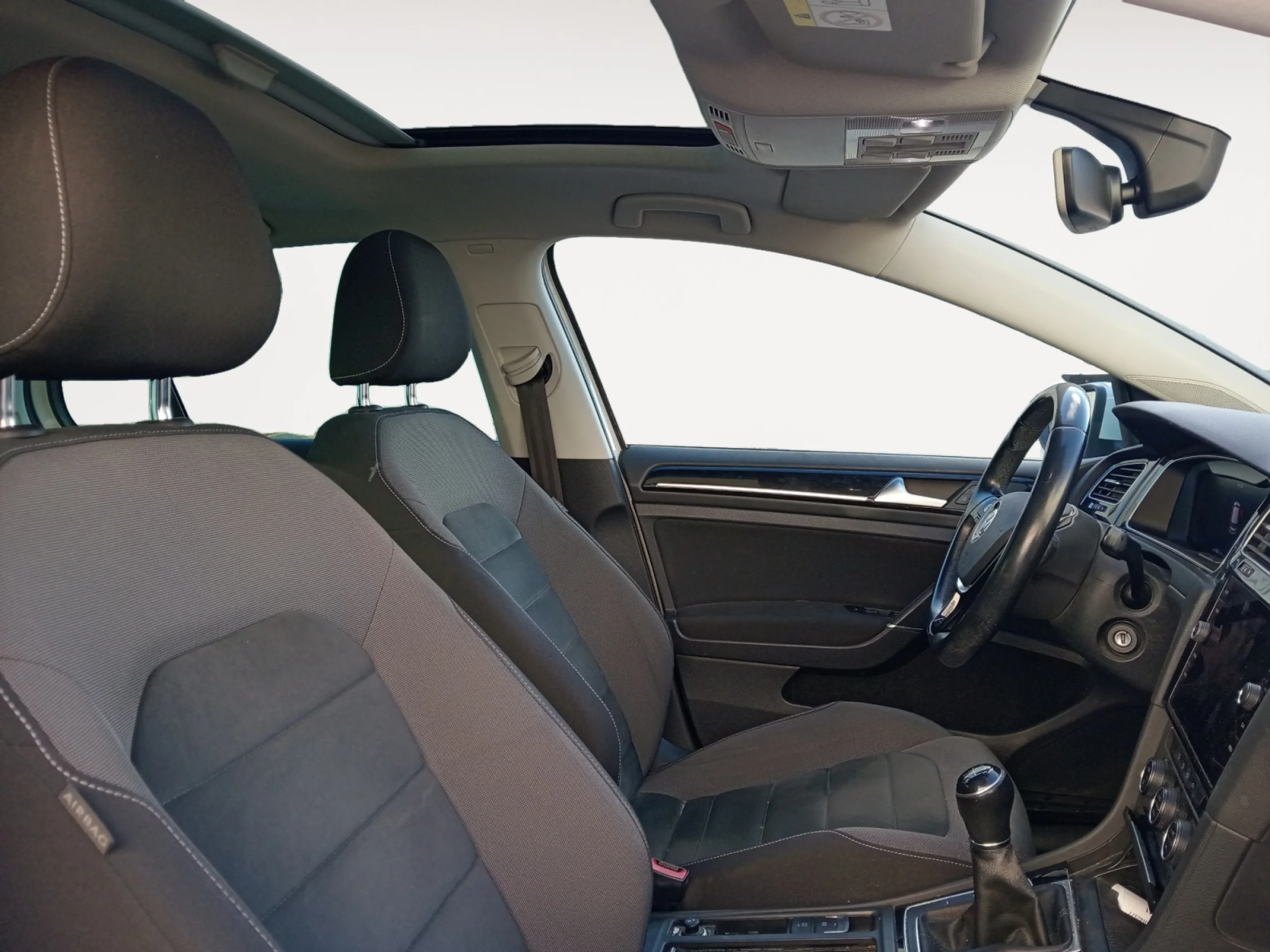 VOLKSWAGEN GOLF SPORT 1.5 TSI 96KW (130CV) - Foto 5