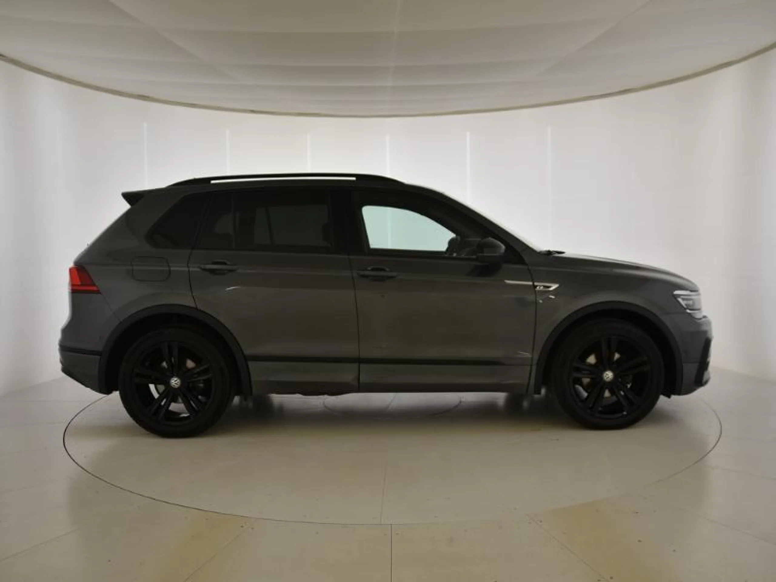 VOLKSWAGEN TIGUAN SPORT 2.0 TDI 110KW (150CV) DSG - Foto 3