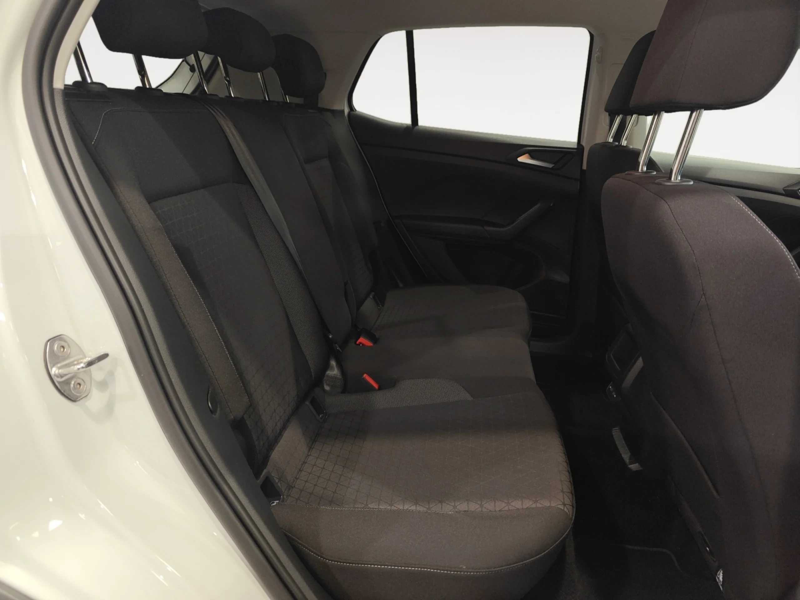 VOLKSWAGEN T CROSS ADVANCE 1.0 TSI 81KW (110CV) DSG - Foto 6