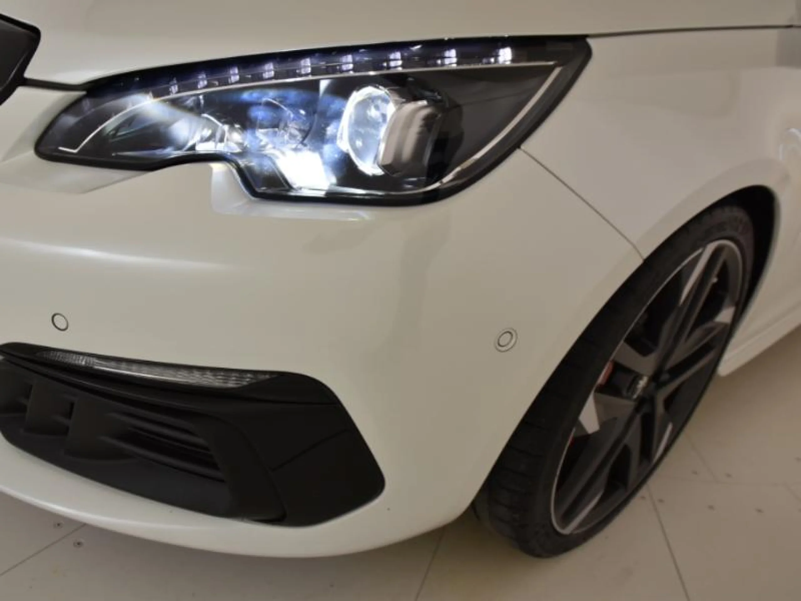 PEUGEOT 308 GTI BY PEUGEOT SPORT 193KW (263CV) - Foto 22